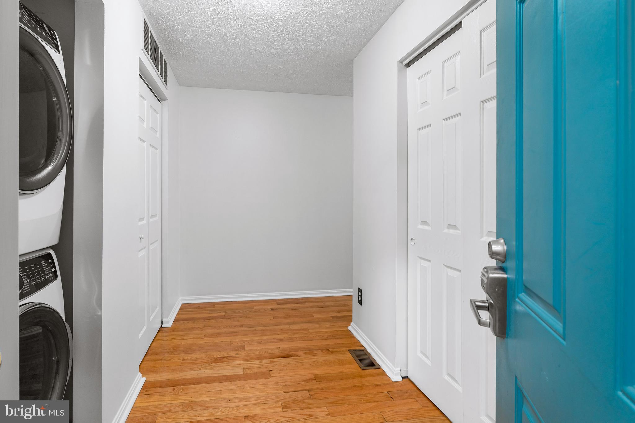 TOMES LANDING - Residential
