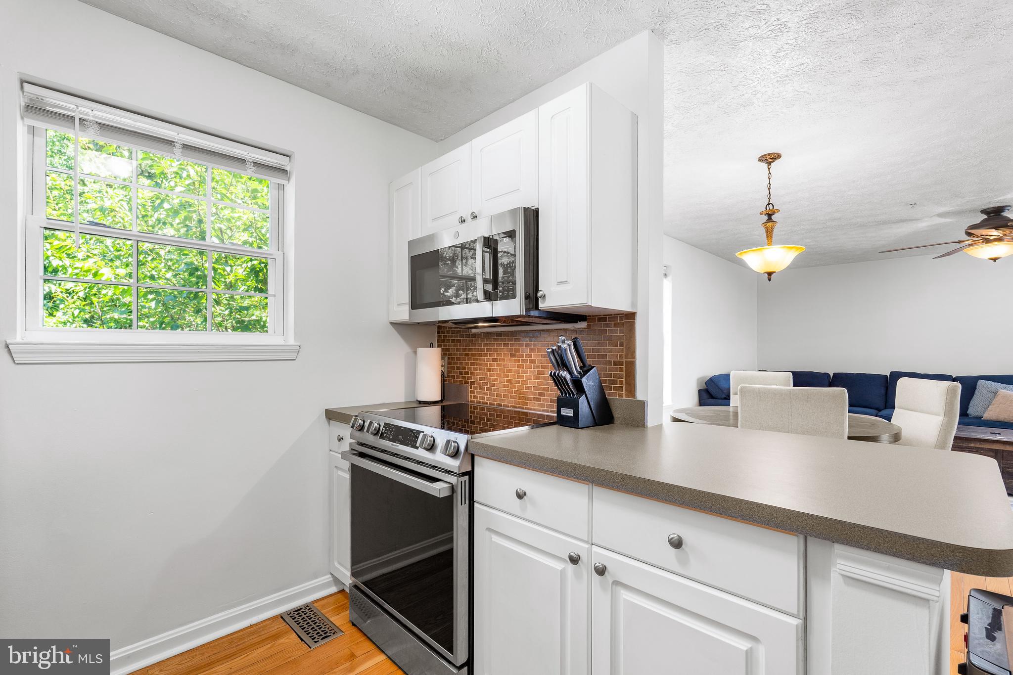 TOMES LANDING - Residential