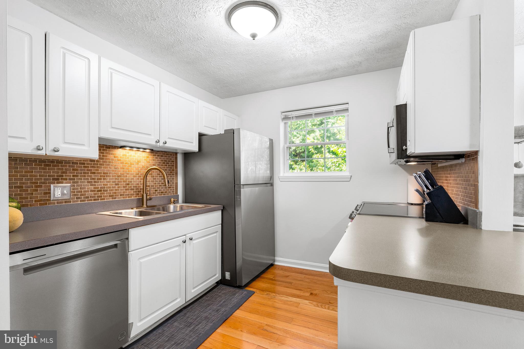 TOMES LANDING - Residential