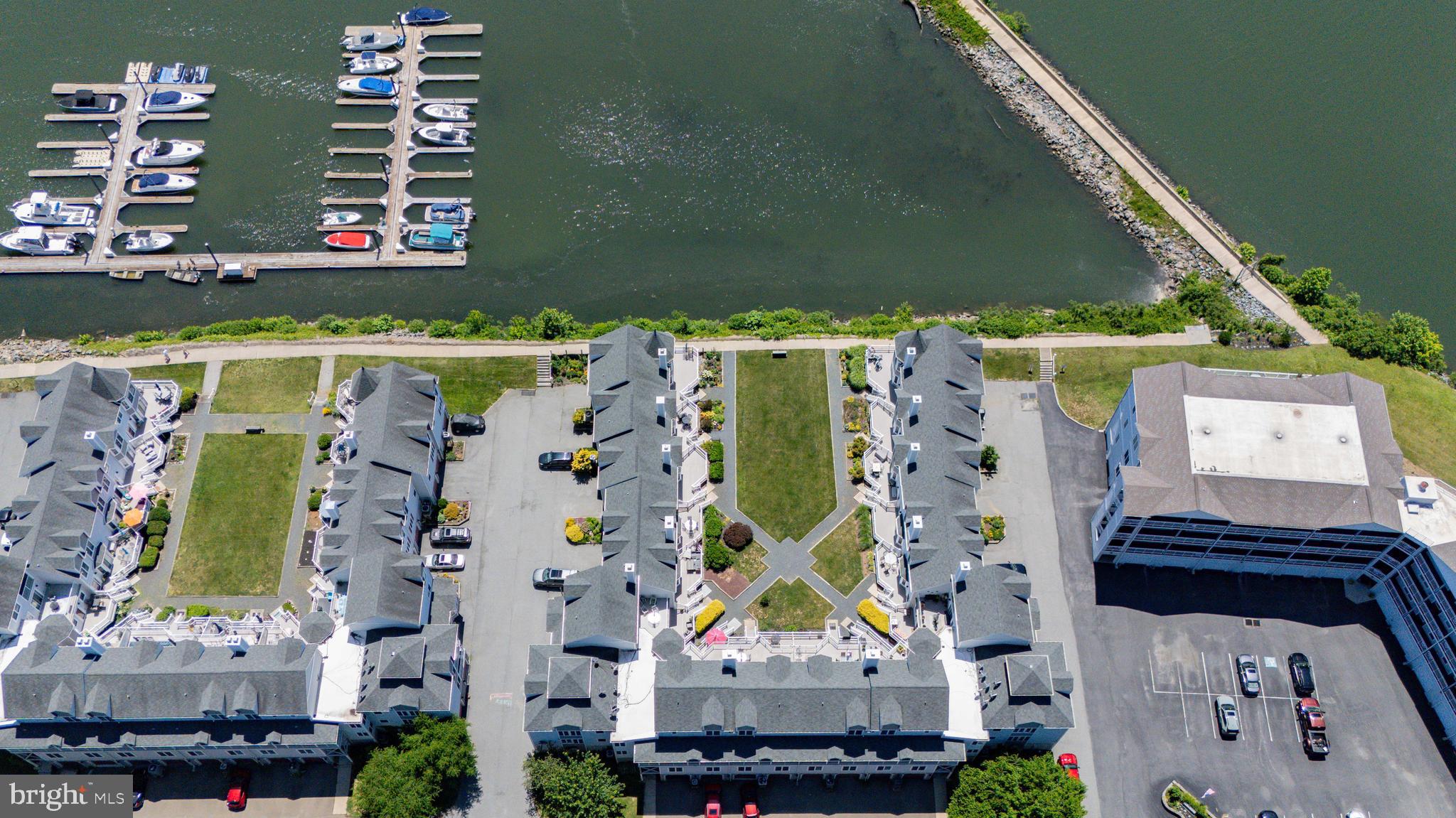TOMES LANDING - Residential