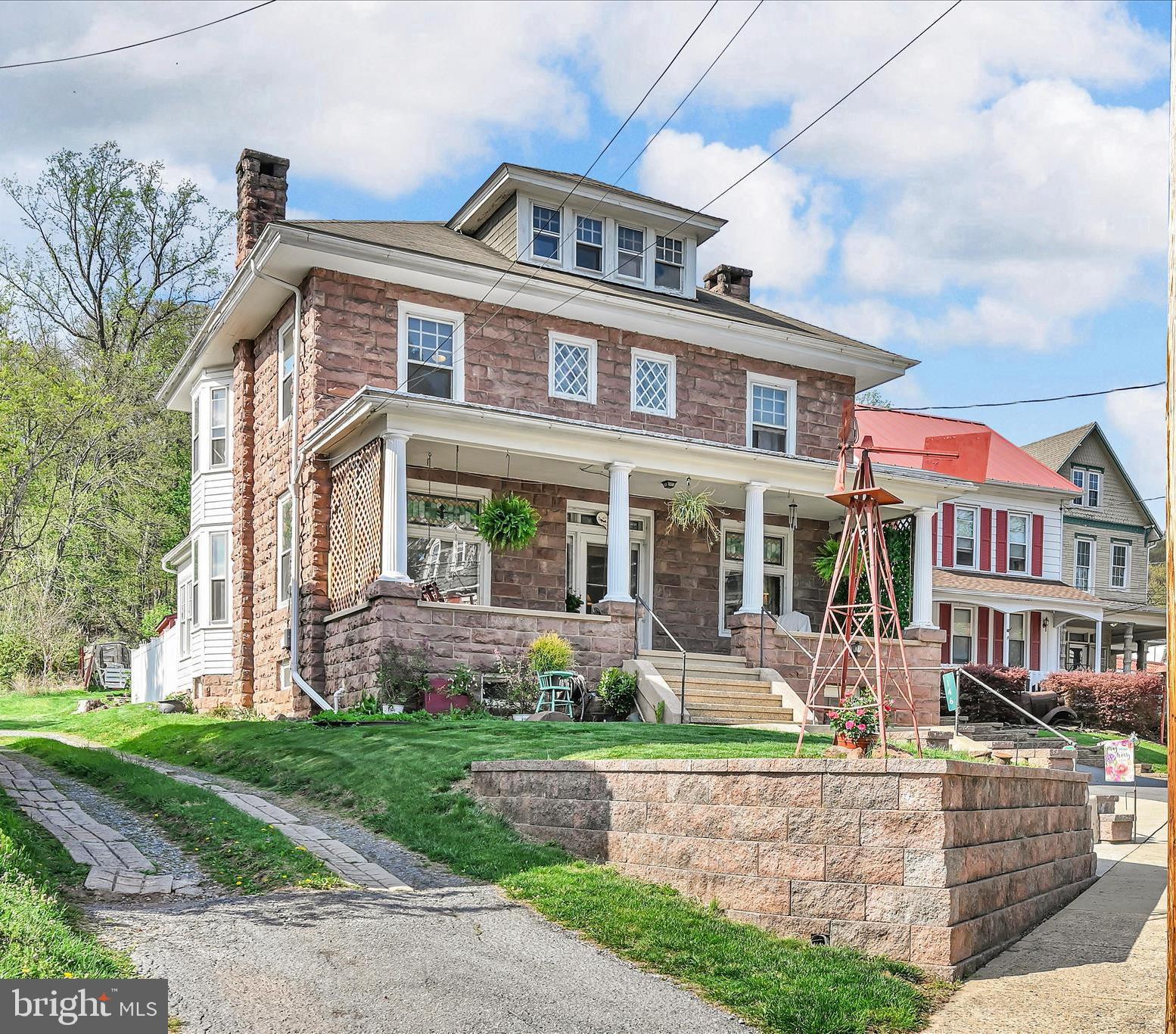 ADAMSTOWN BOROUGH - Residential