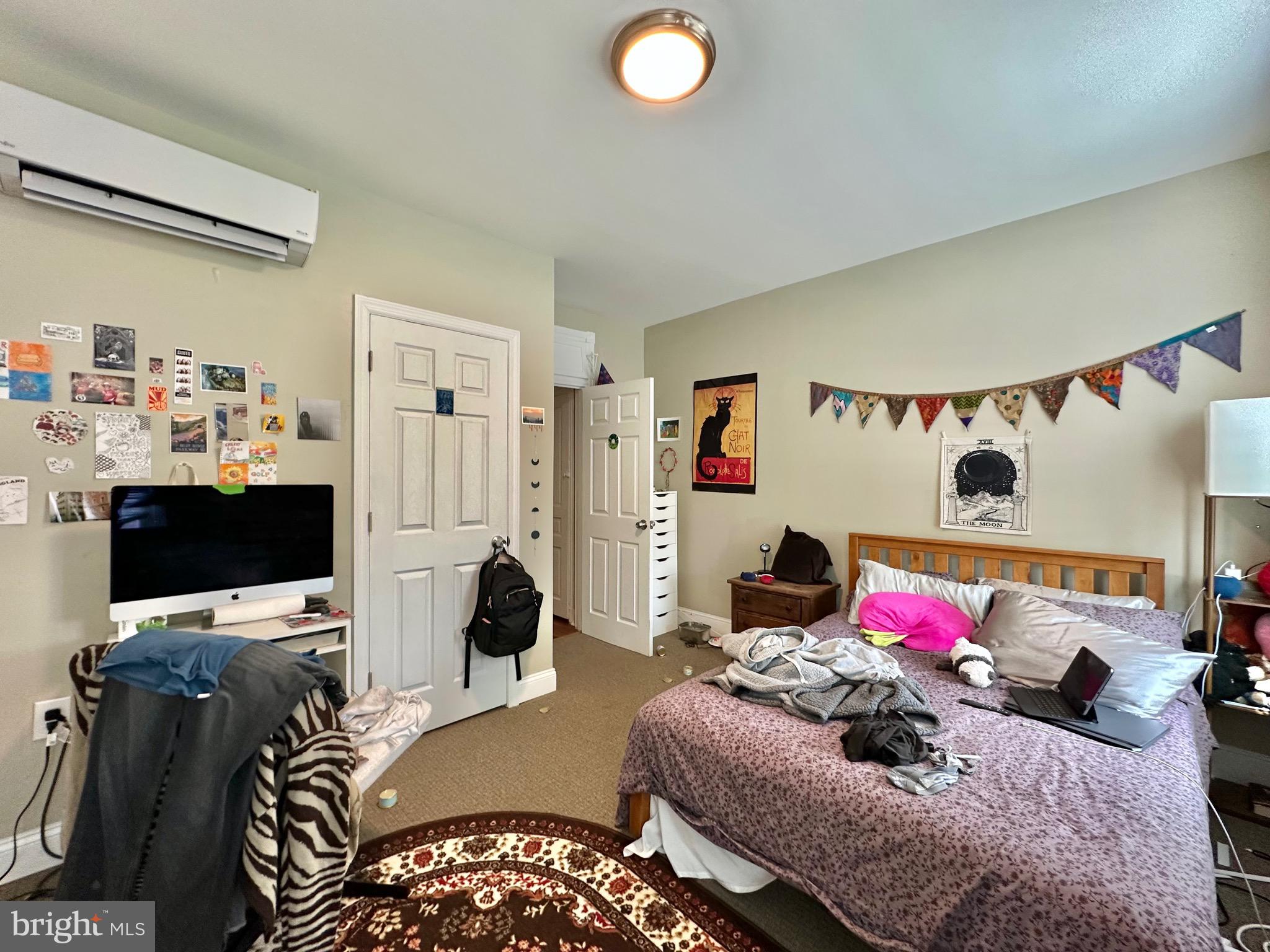 TEMPLE UNIVERSITY - Residential Lease