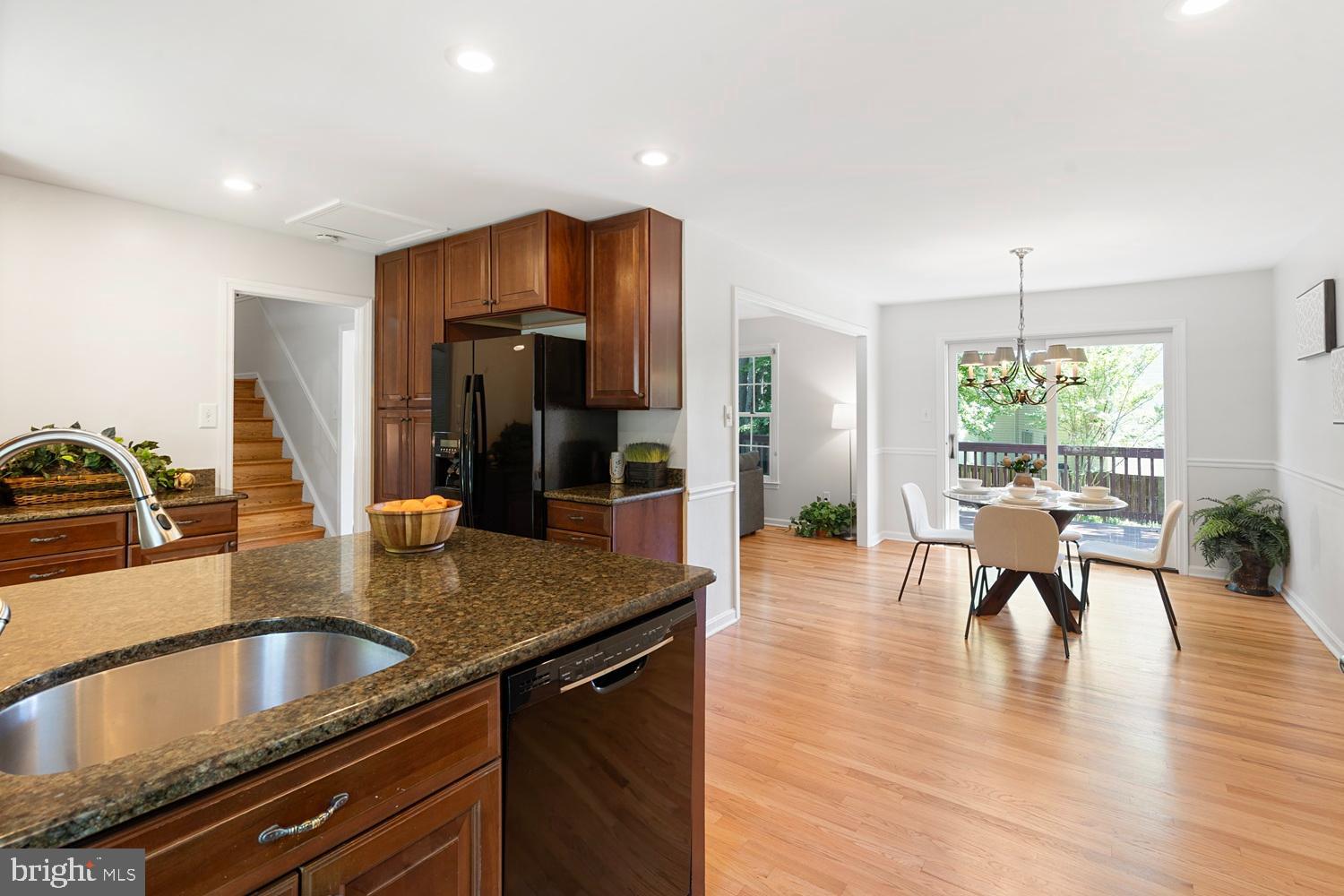 LAKE BRADDOCK - Residential