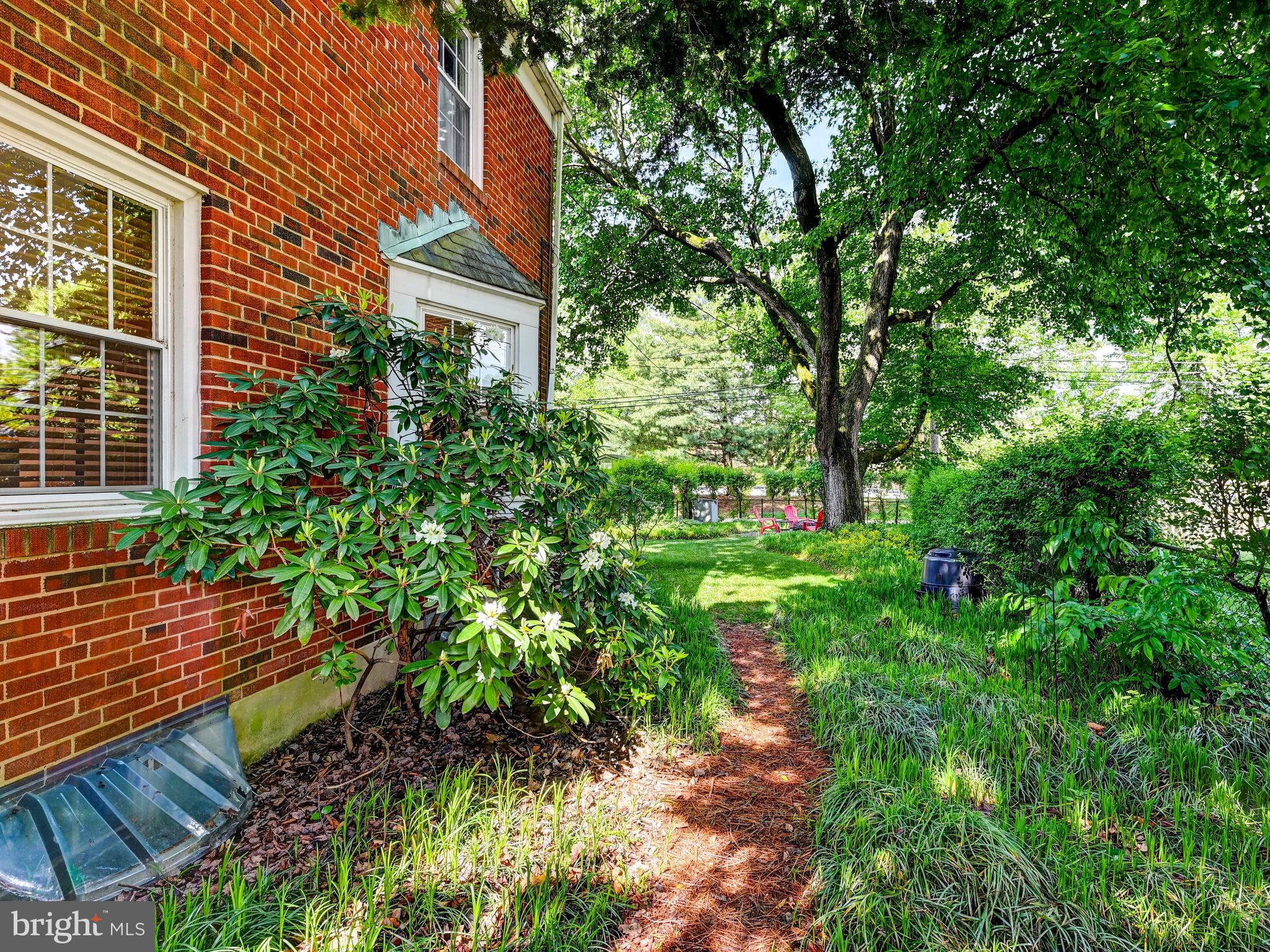 LOCH RAVEN MANOR - Residential