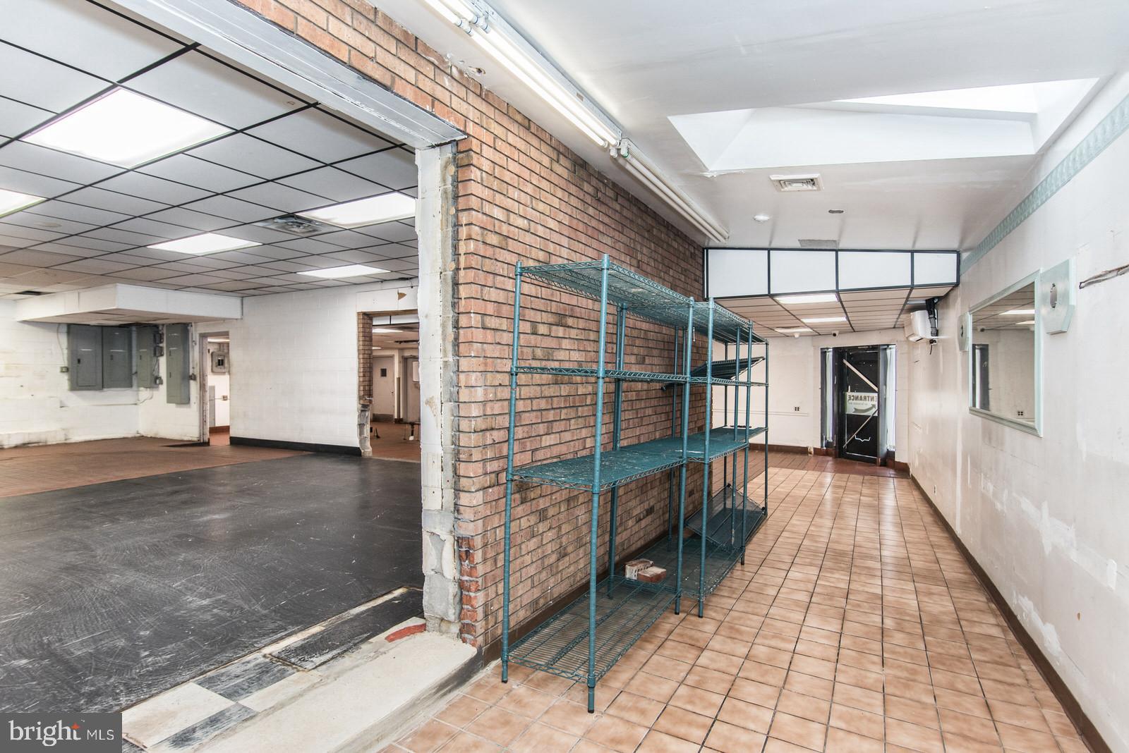 MAYFAIR - Residential Income