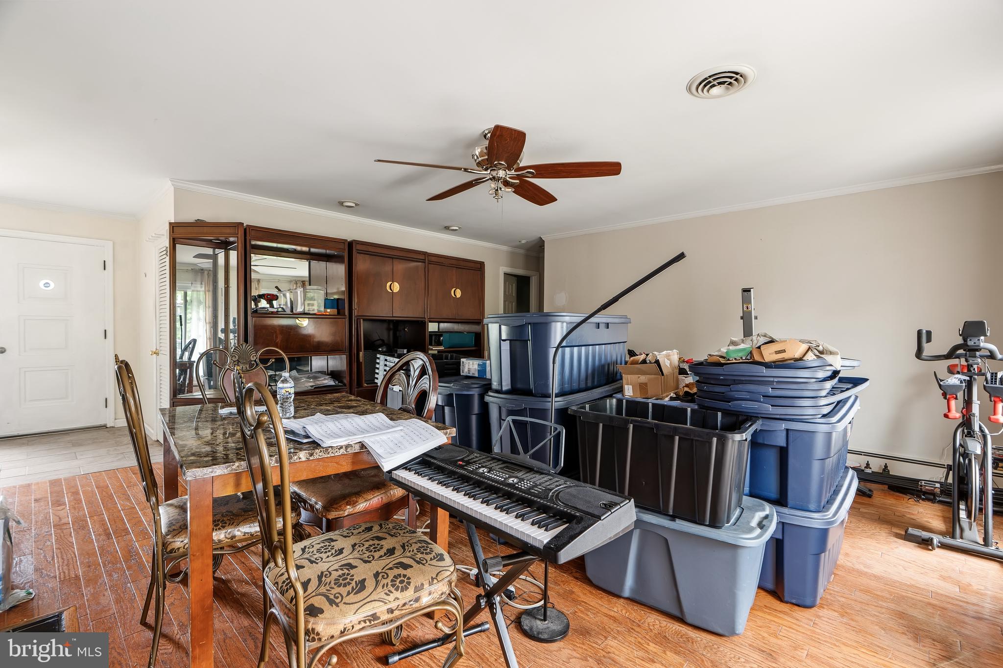TIP TOP FARMS - Residential