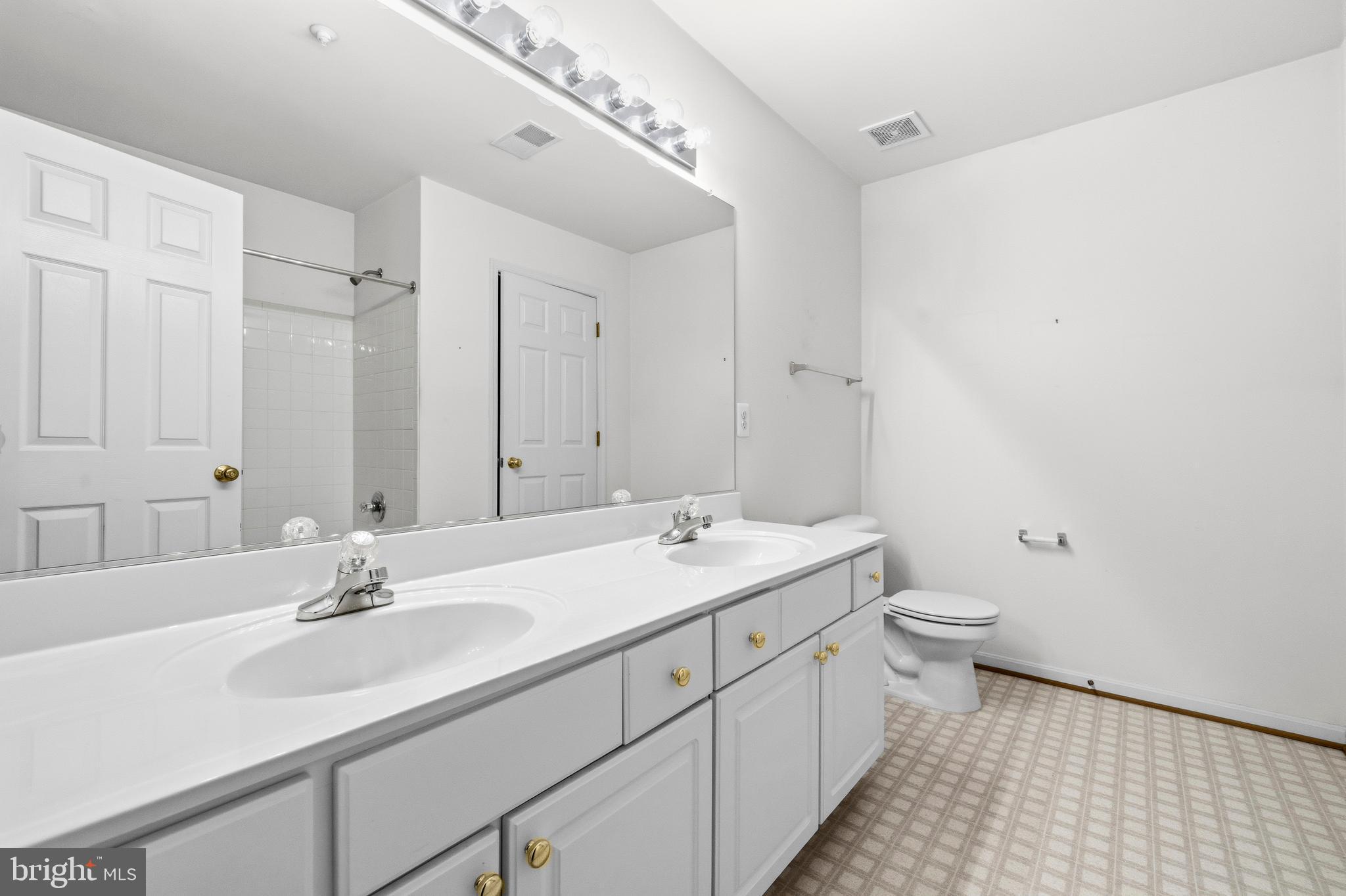 LONGLEAF-PLAT 1> - Residential