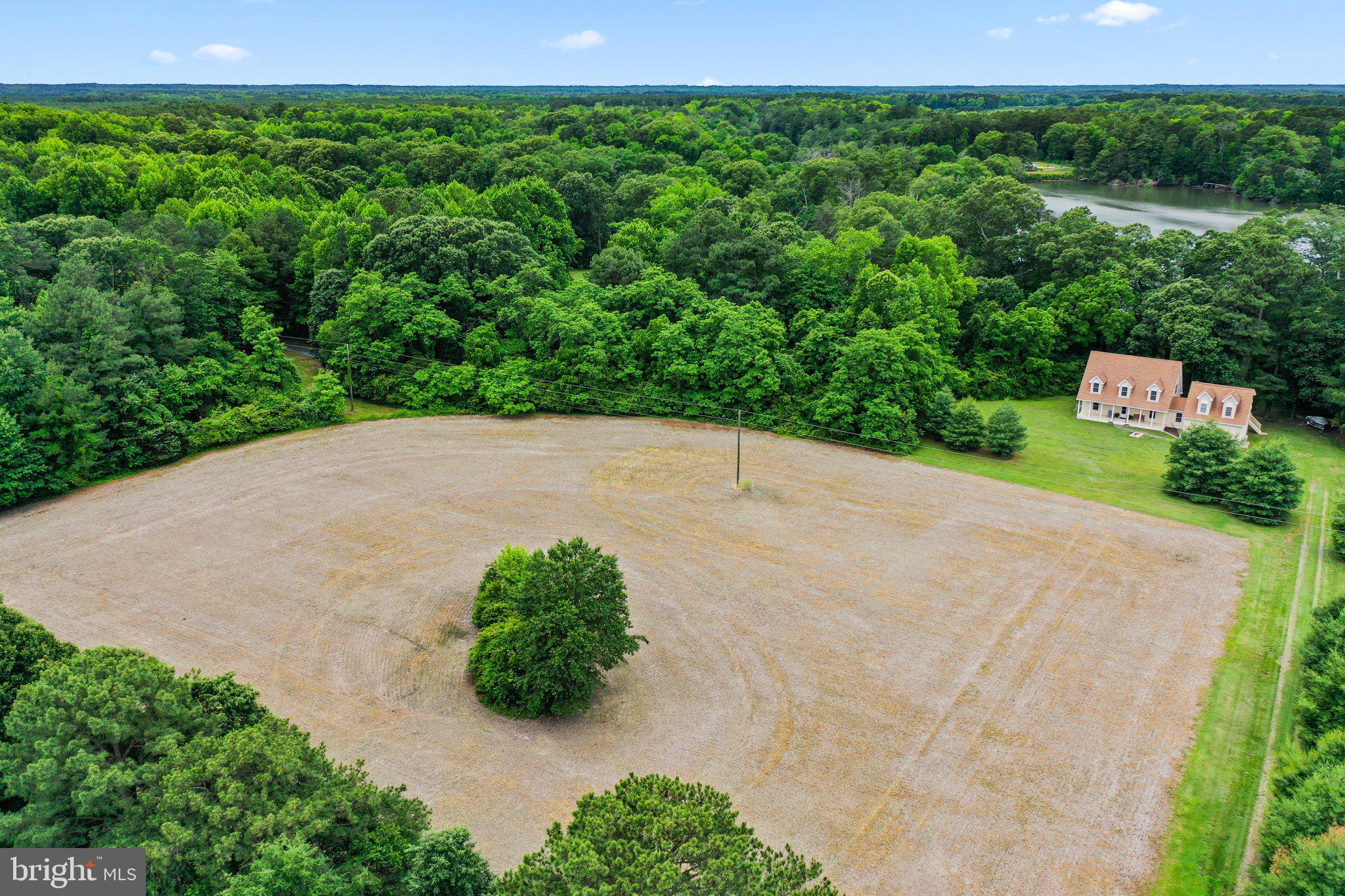 EDGEWATER - Residential