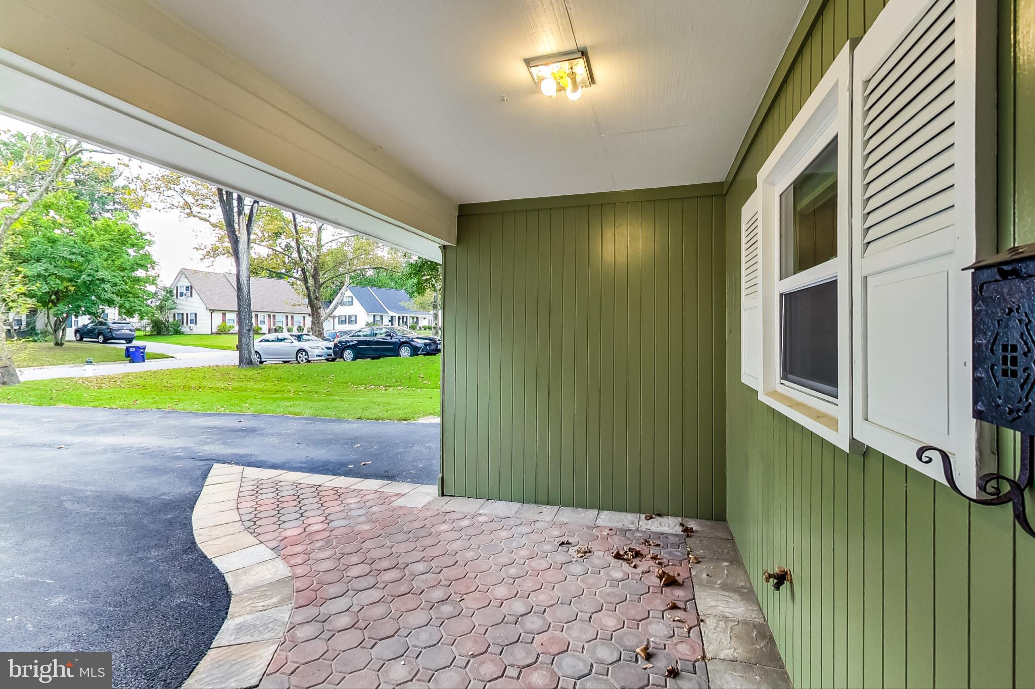 SOMERSET AT BELAIR - Residential