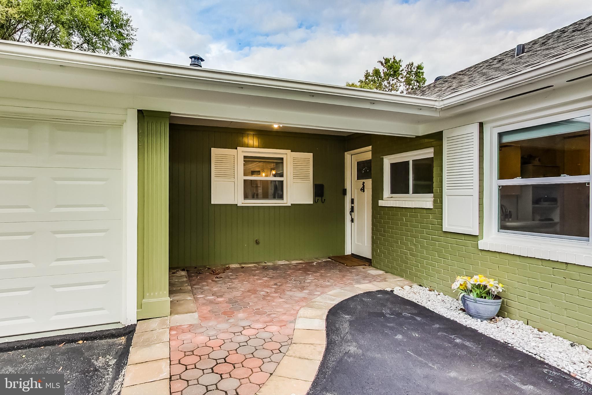 SOMERSET AT BELAIR - Residential
