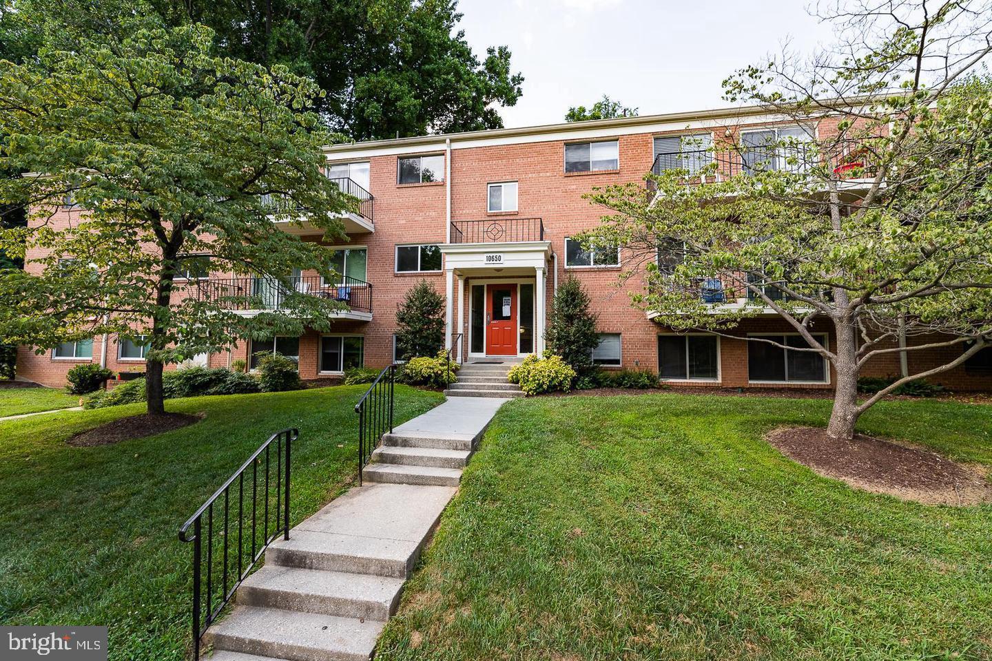 PARKSIDE CONDOMINIUMS - Residential