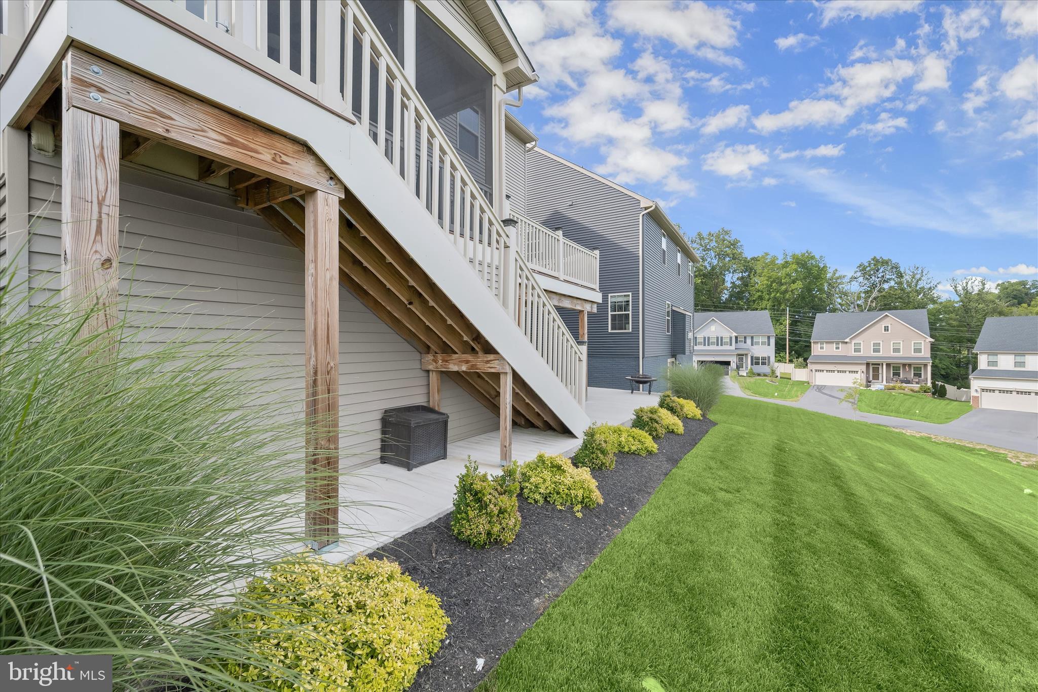 HAMPTONS - Residential