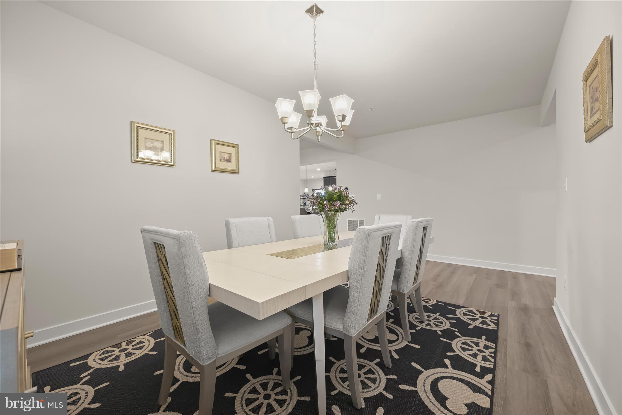 HAMPTONS - Residential