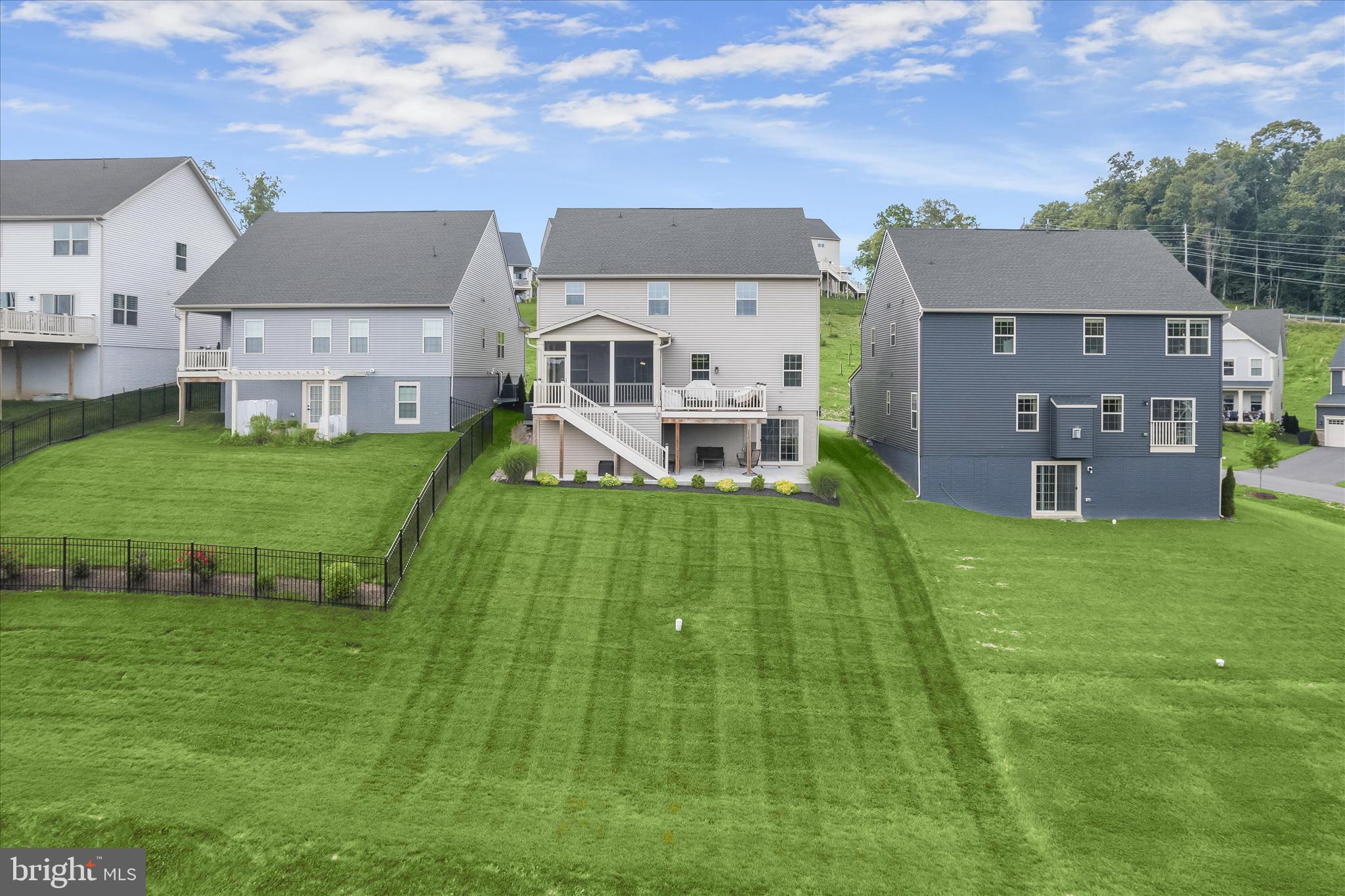 HAMPTONS - Residential