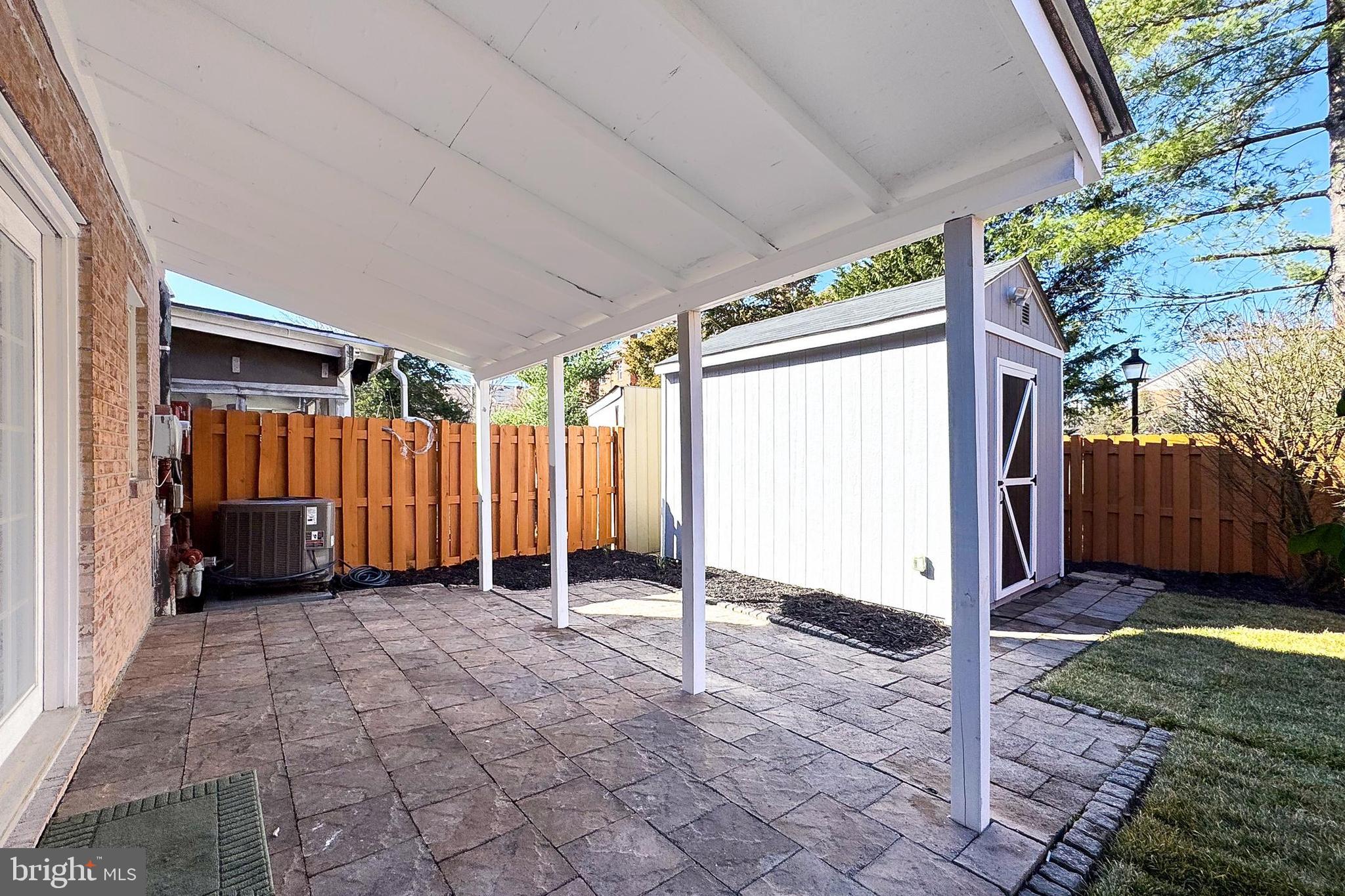 GEORGETOWN WOODS - Residential