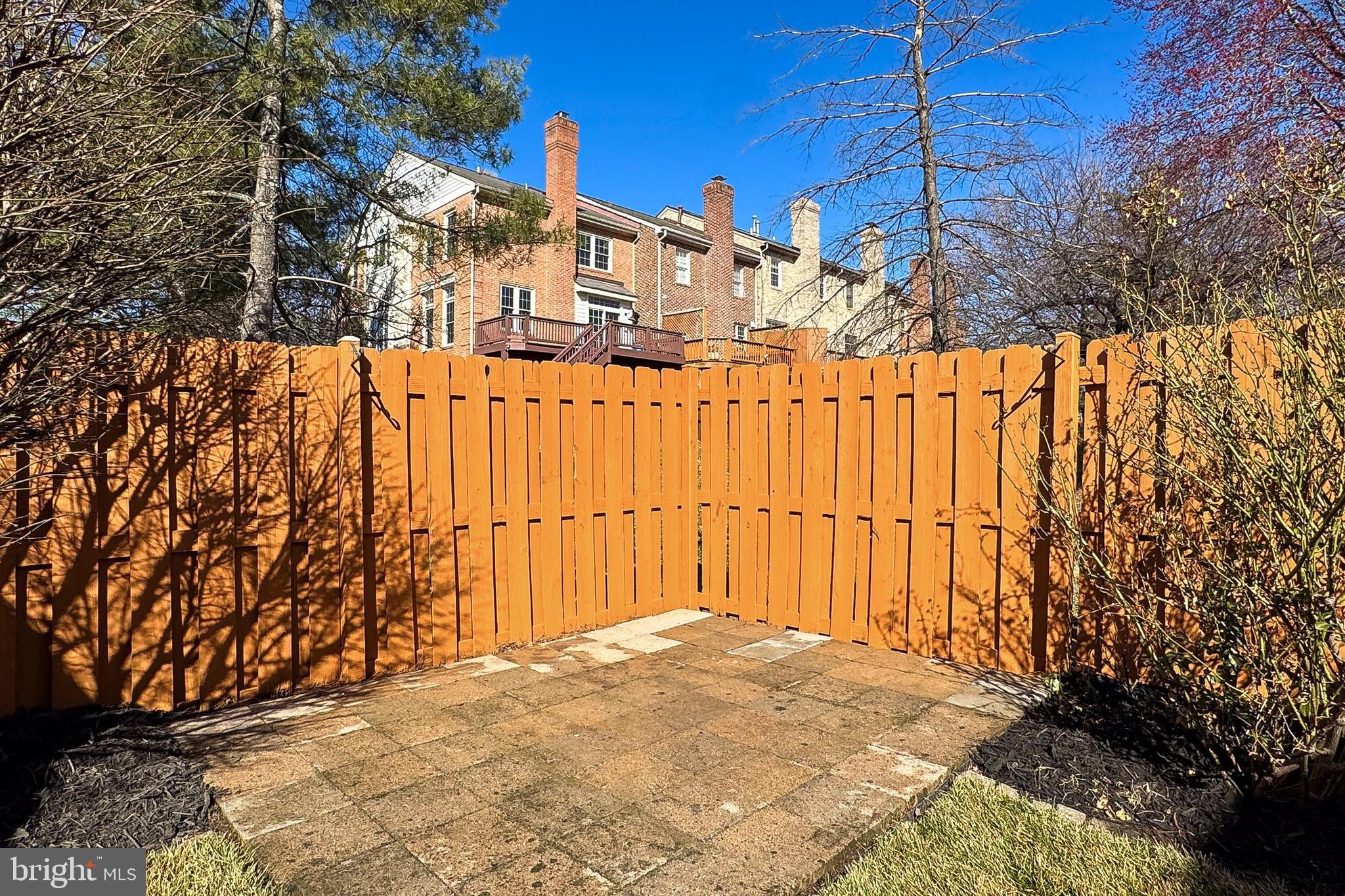 GEORGETOWN WOODS - Residential