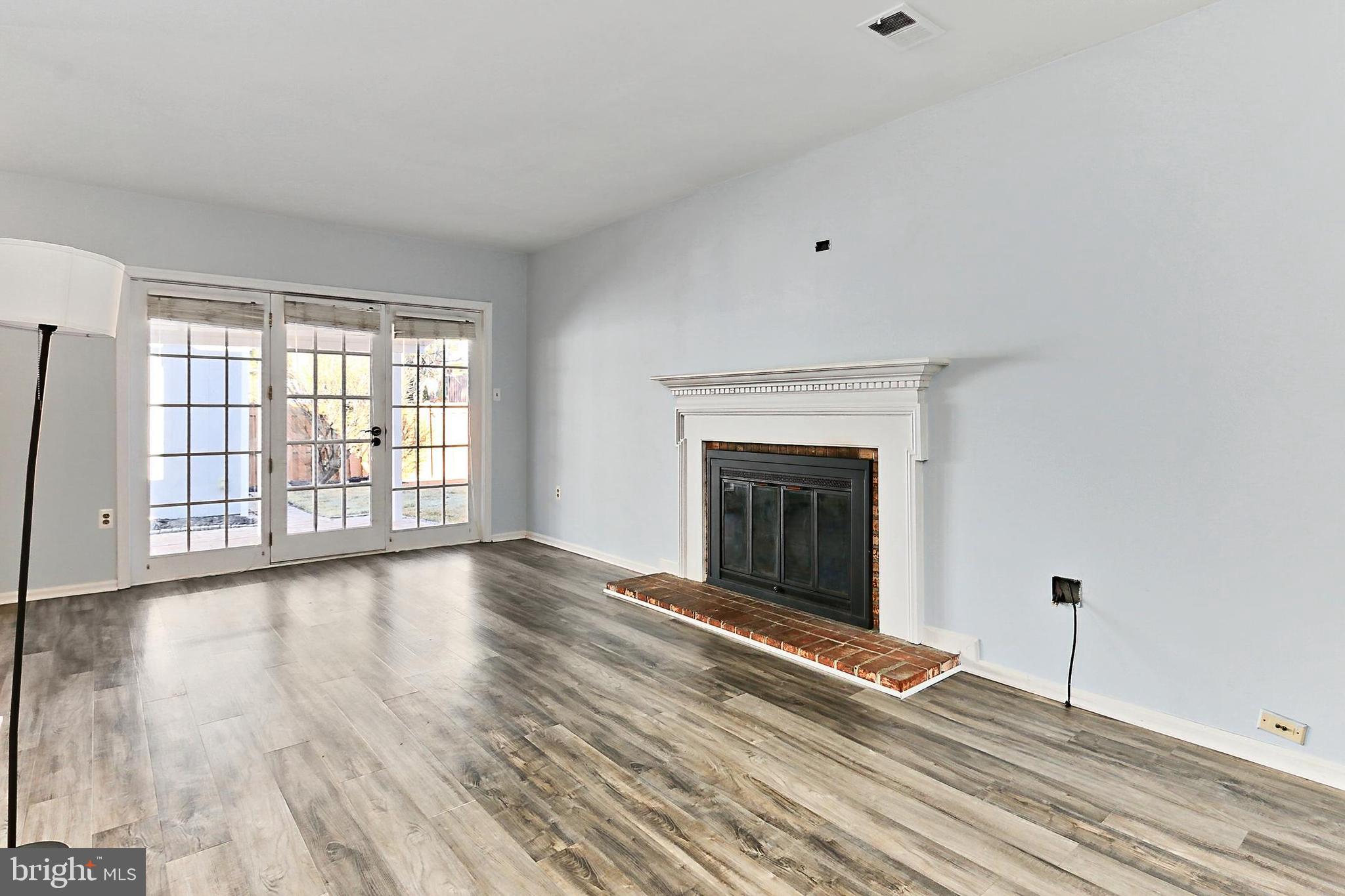 GEORGETOWN WOODS - Residential