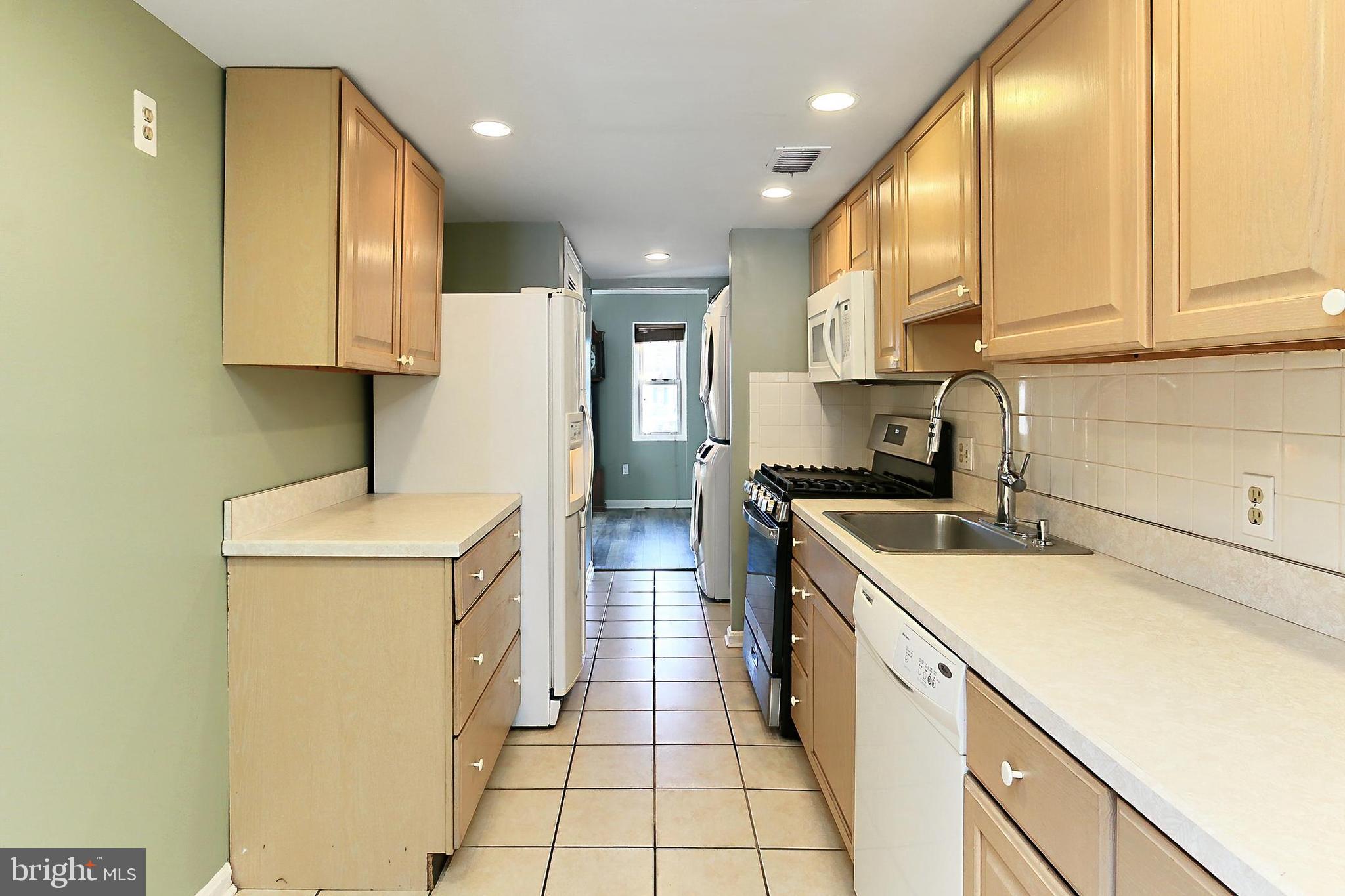GEORGETOWN WOODS - Residential