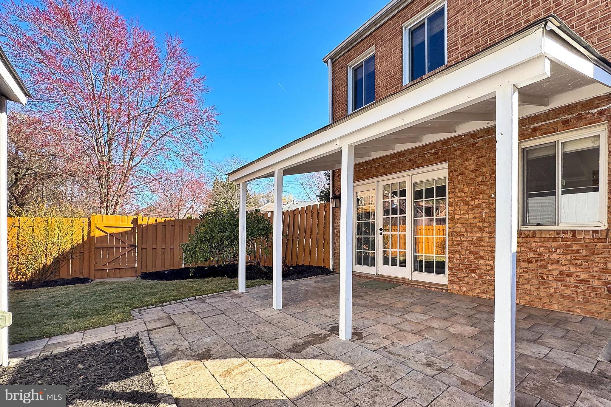 GEORGETOWN WOODS - Residential