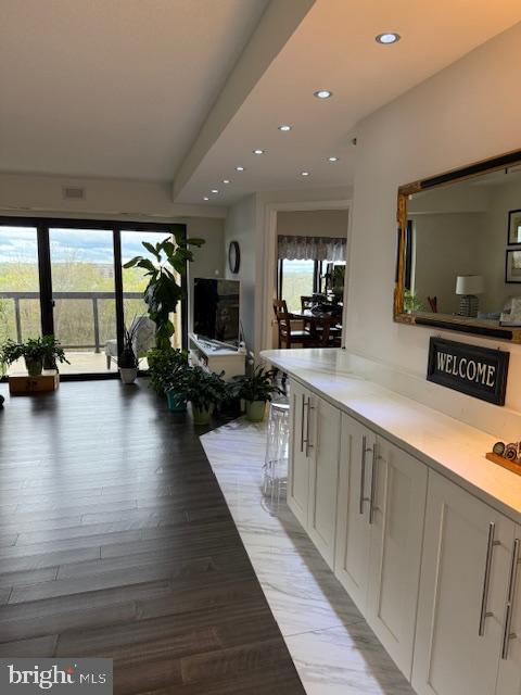 WATERGATE AT LANDMARK - Residential