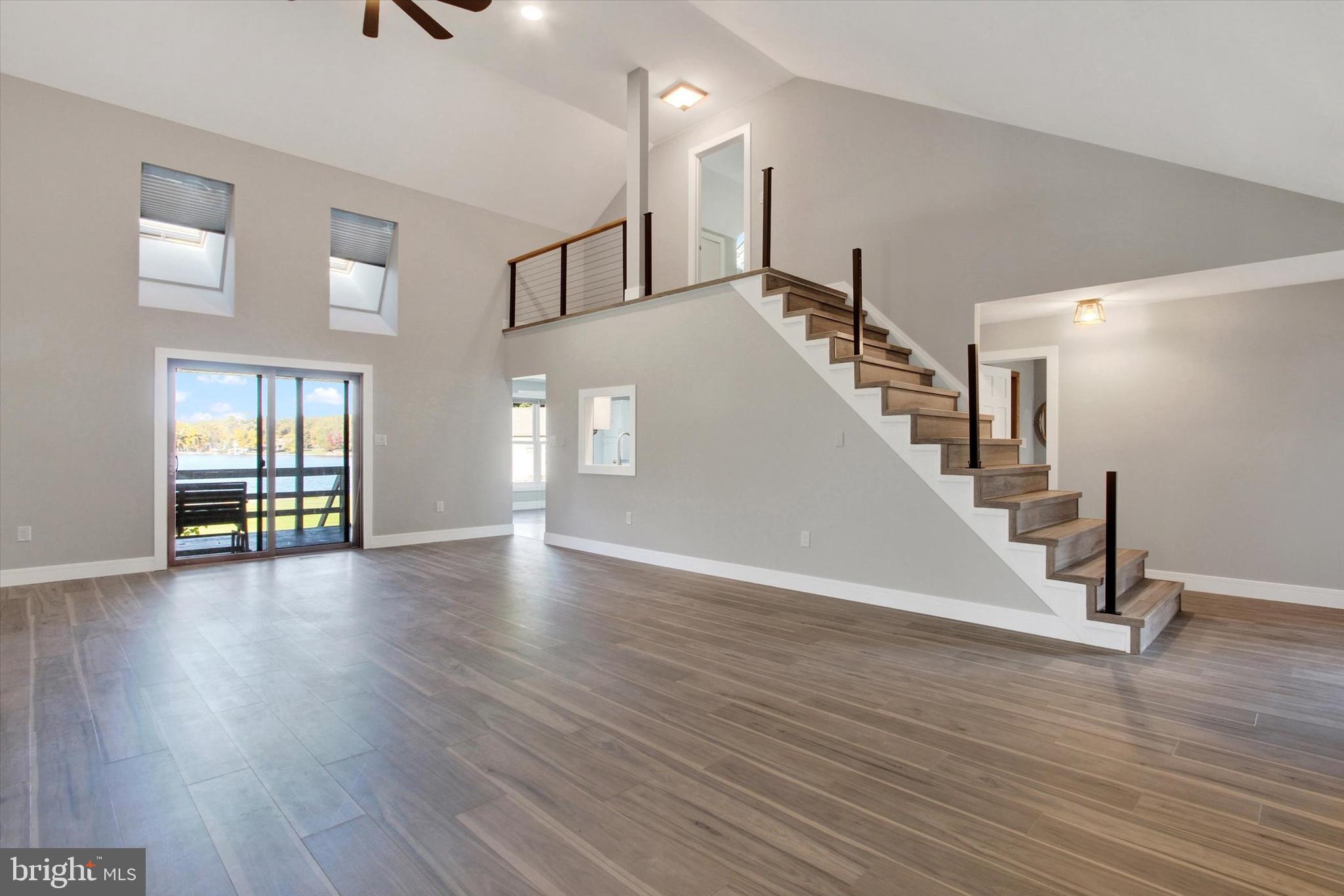 LAKE MEADE - Residential