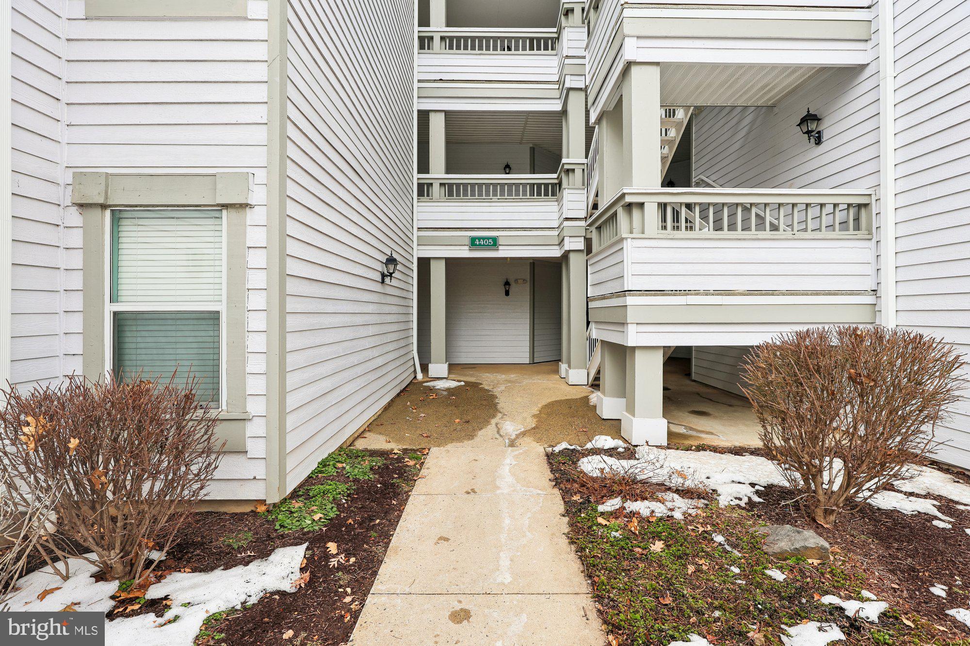STONECROFT CONDO - Residential