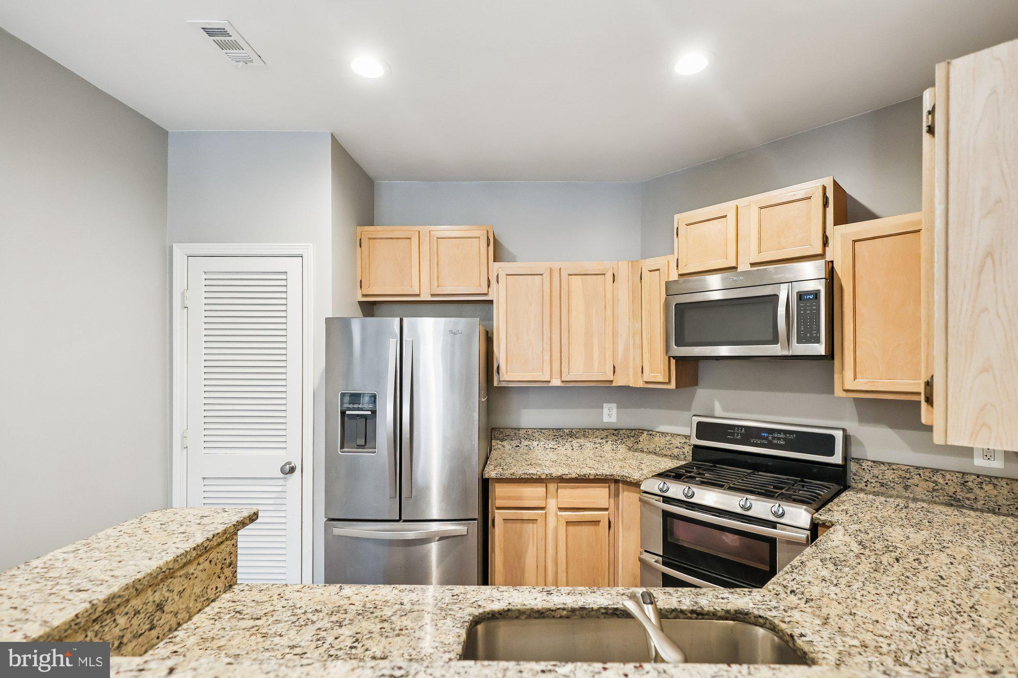 STONECROFT CONDO - Residential