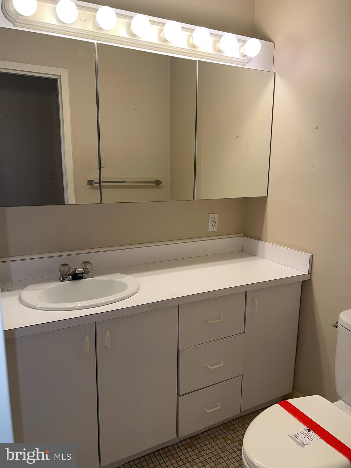 PIKESVILLE - Residential