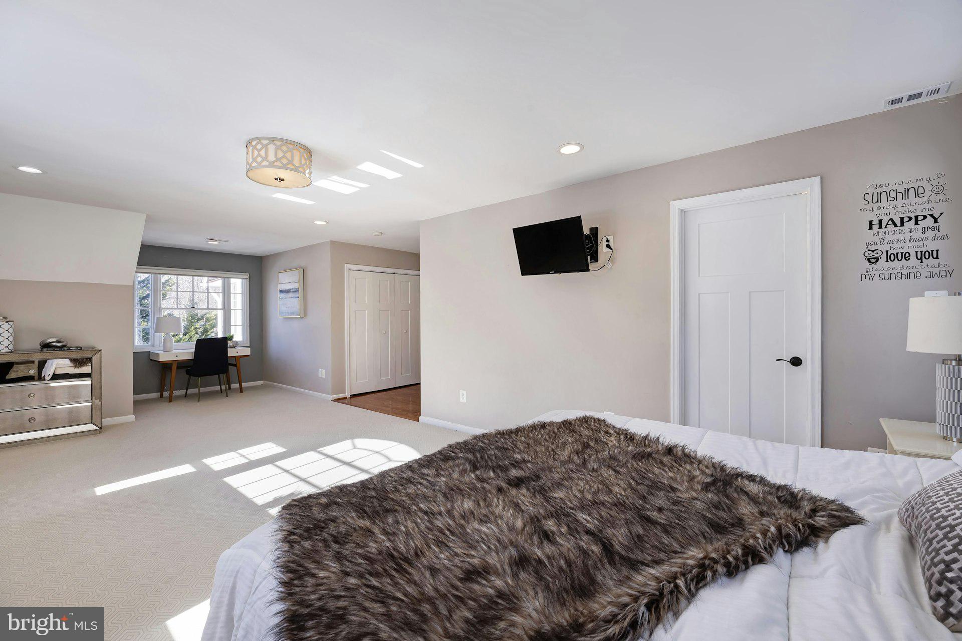 MCHENRY HEIGHTS - Residential
