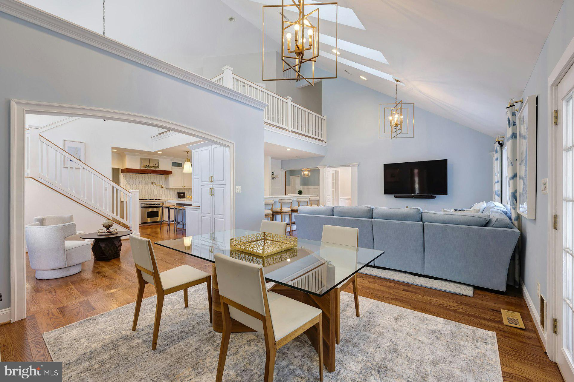 MCHENRY HEIGHTS - Residential
