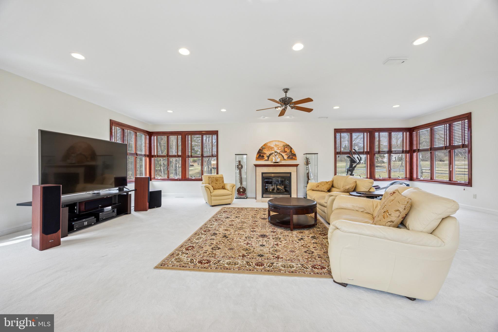 BLUE BELL - Residential