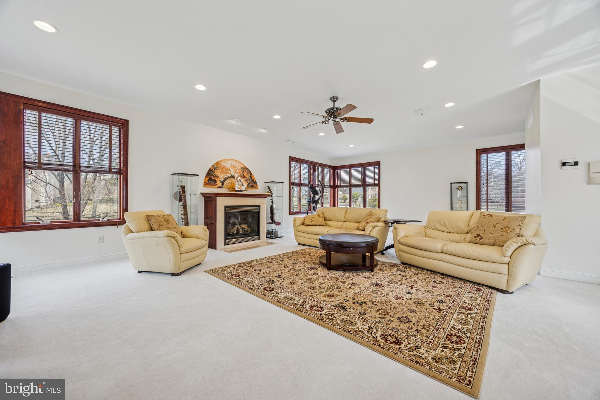 BLUE BELL - Residential