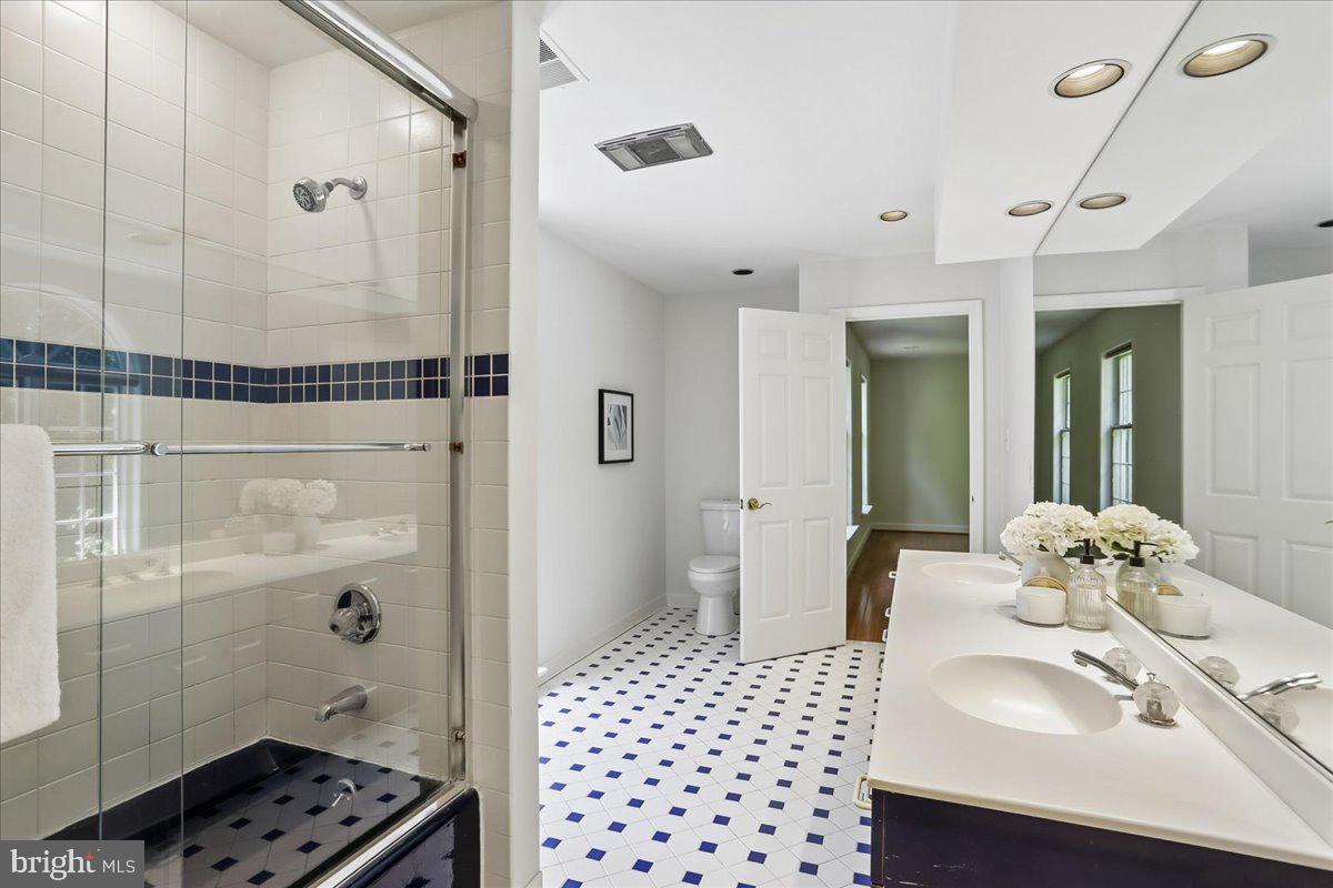 PINEY GLEN FARMS - Residential