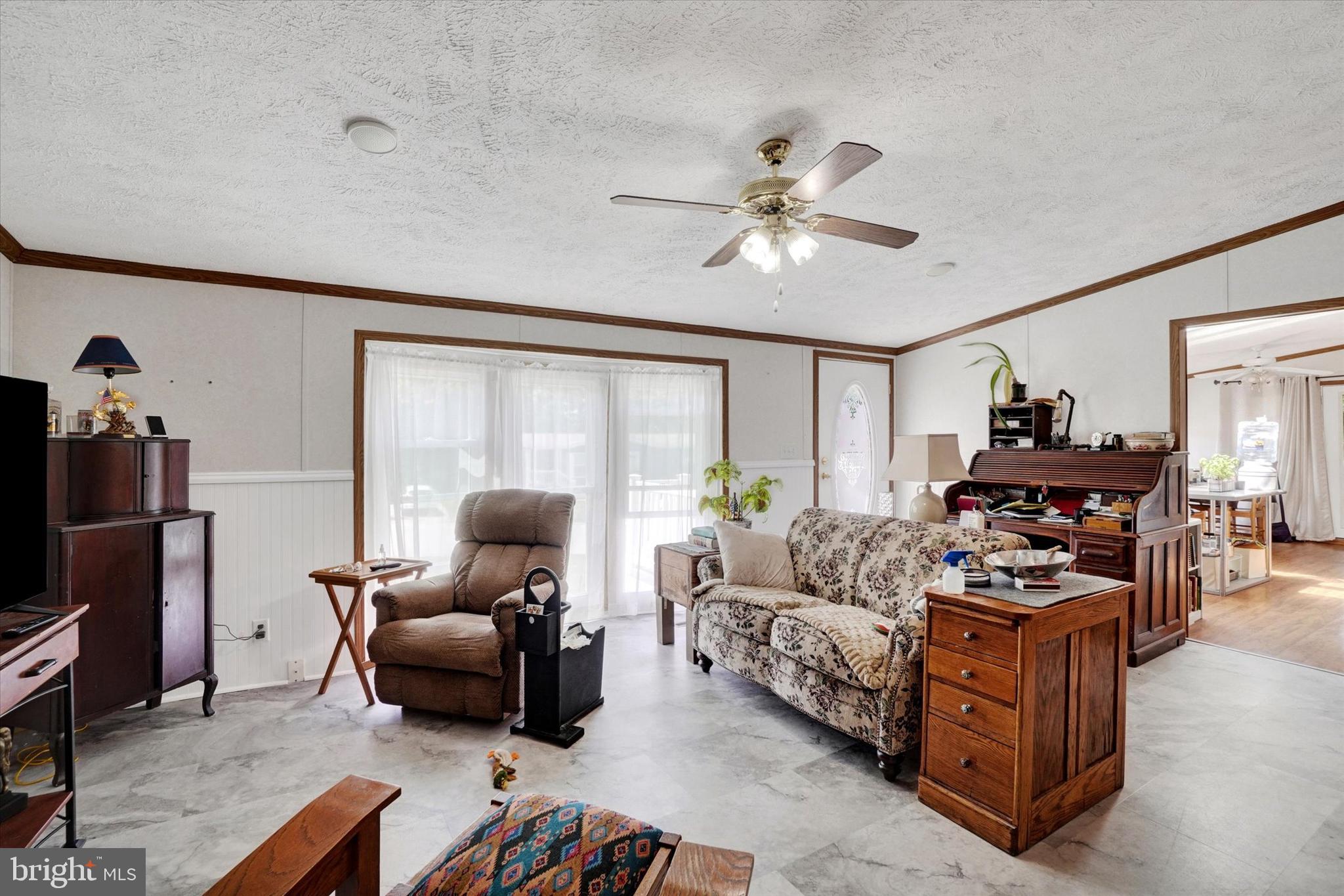 EAGLE VIEW MOBILE HOME PK - Residential