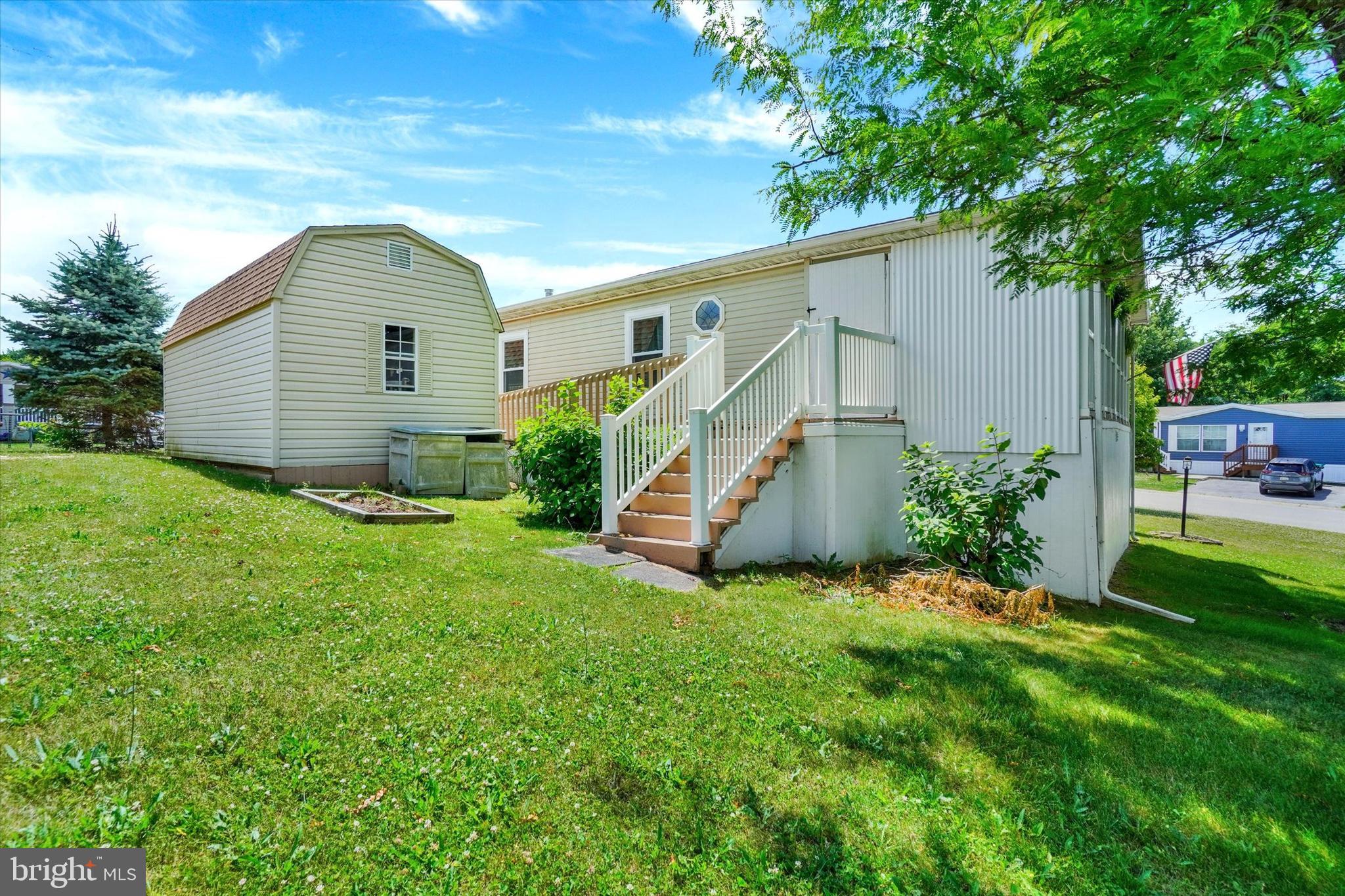 EAGLE VIEW MOBILE HOME PK - Residential