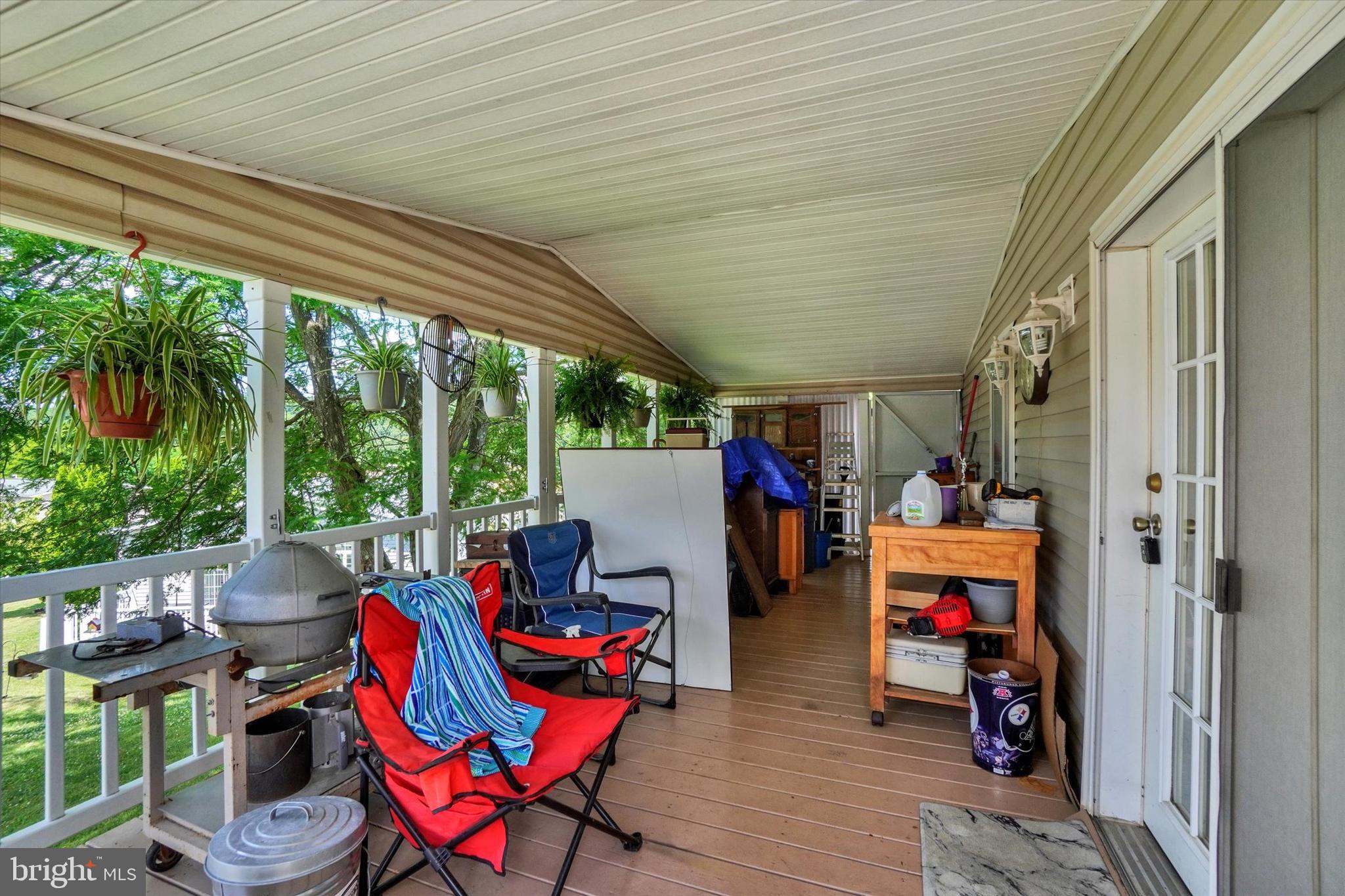 EAGLE VIEW MOBILE HOME PK - Residential