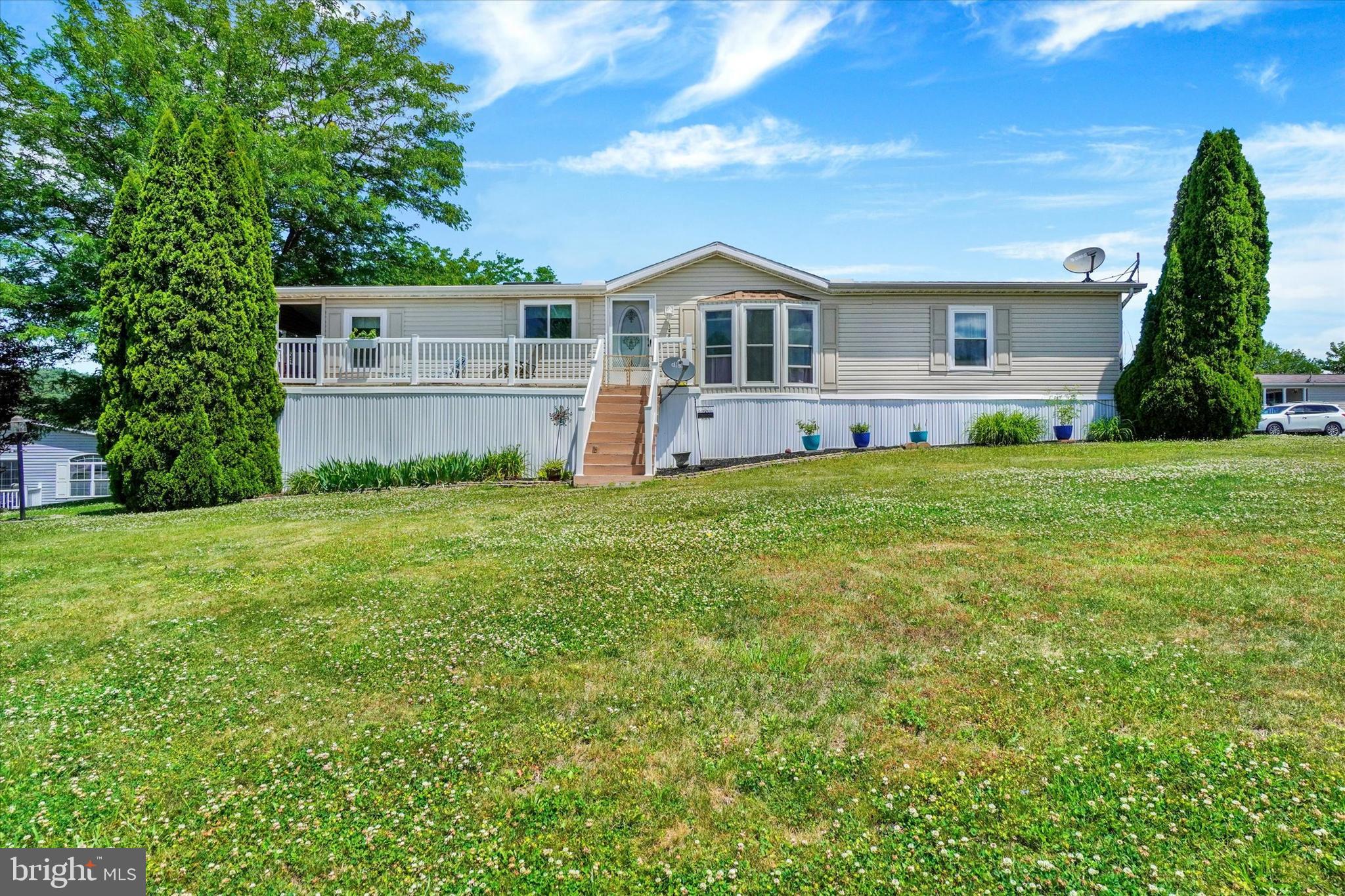 EAGLE VIEW MOBILE HOME PK - Residential