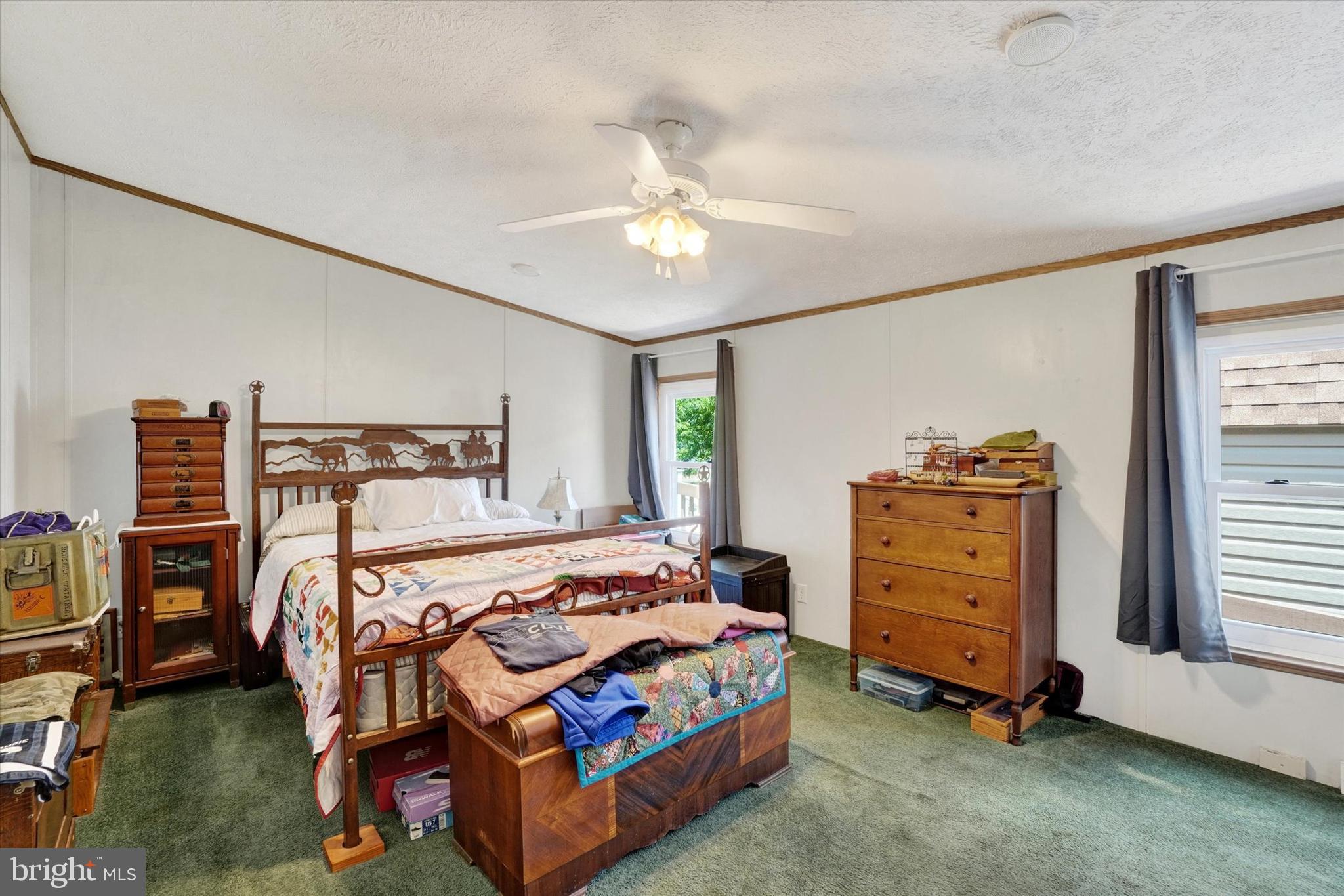 EAGLE VIEW MOBILE HOME PK - Residential