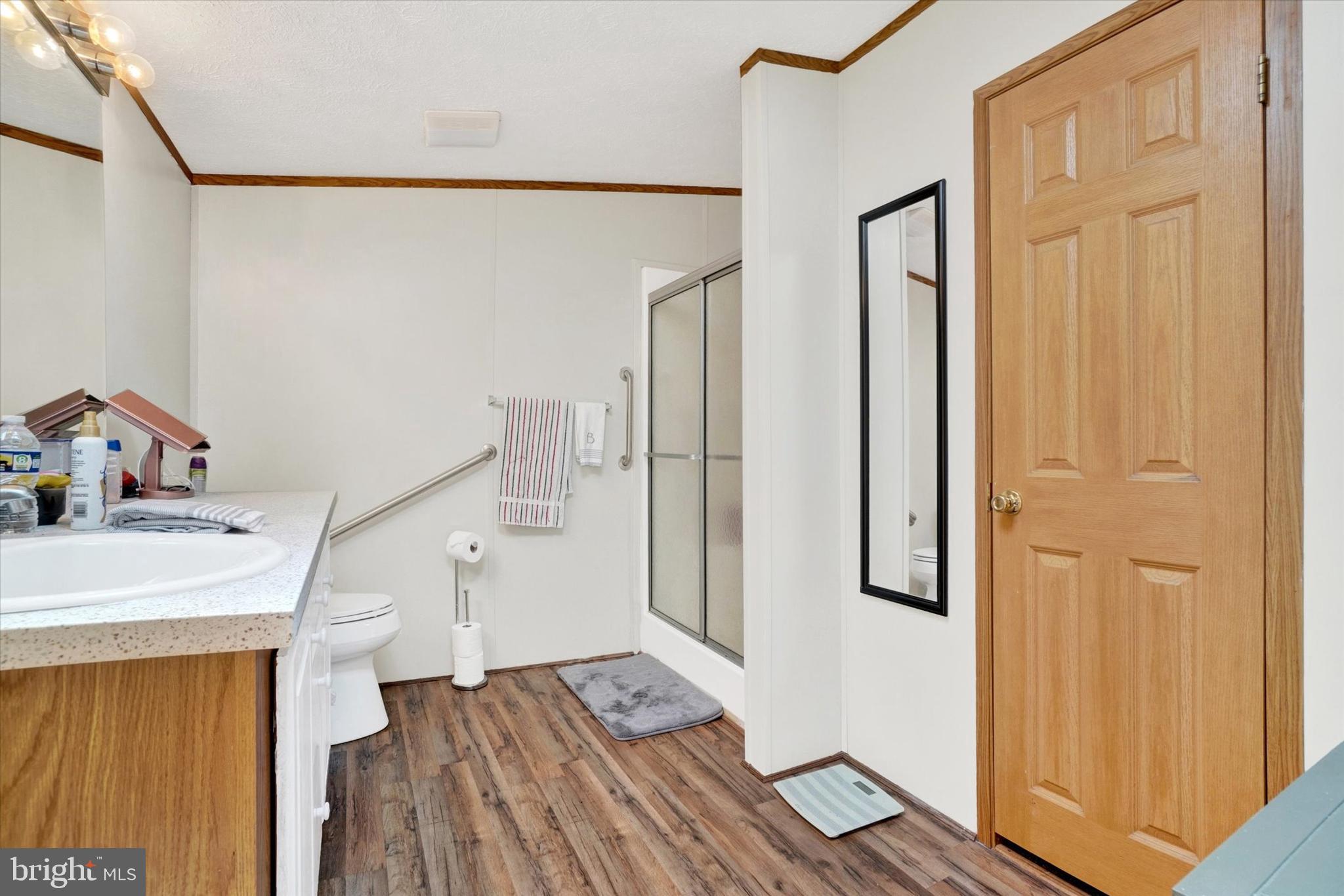 EAGLE VIEW MOBILE HOME PK - Residential