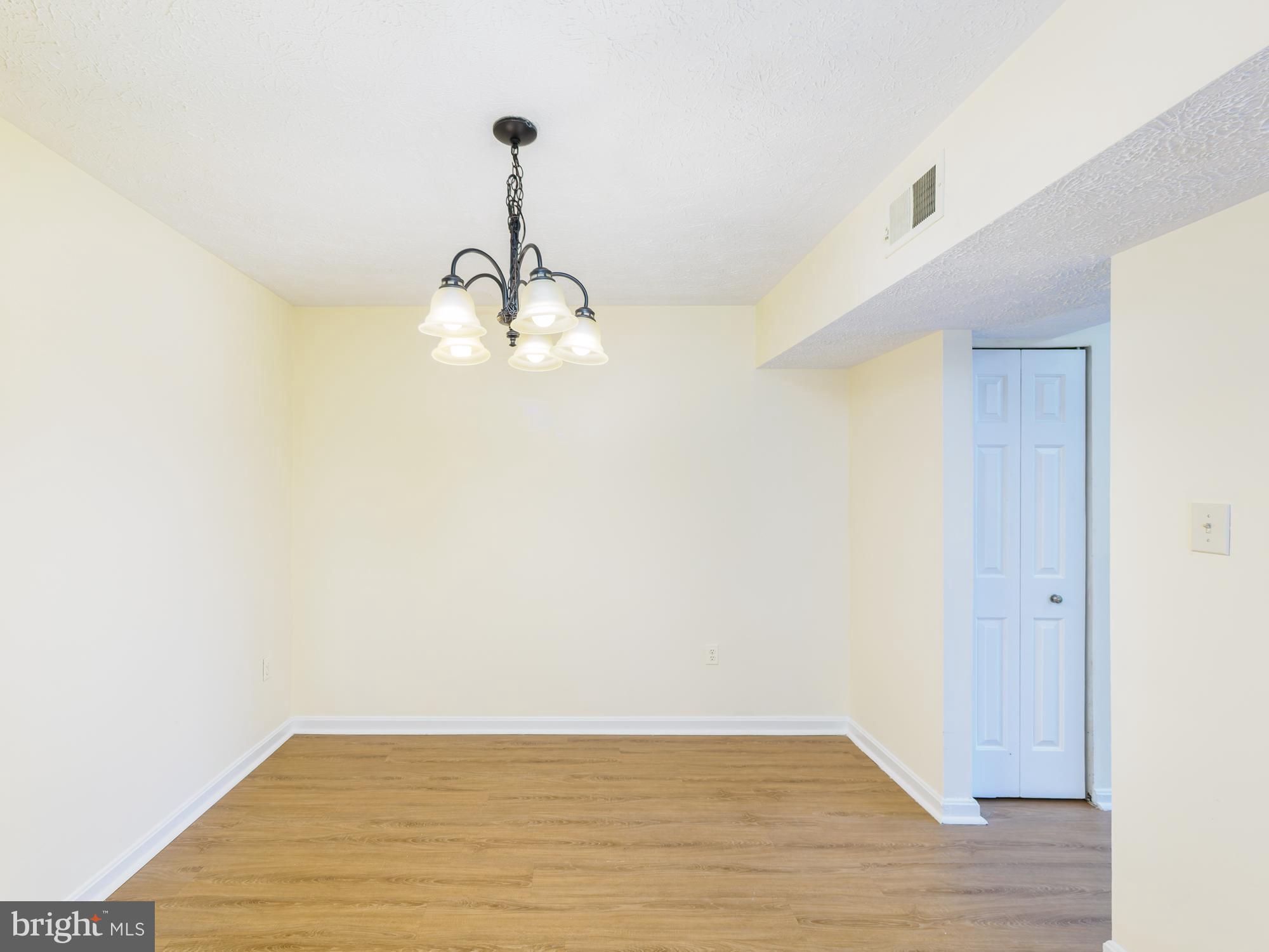 SINGLETONS GROVE - Residential