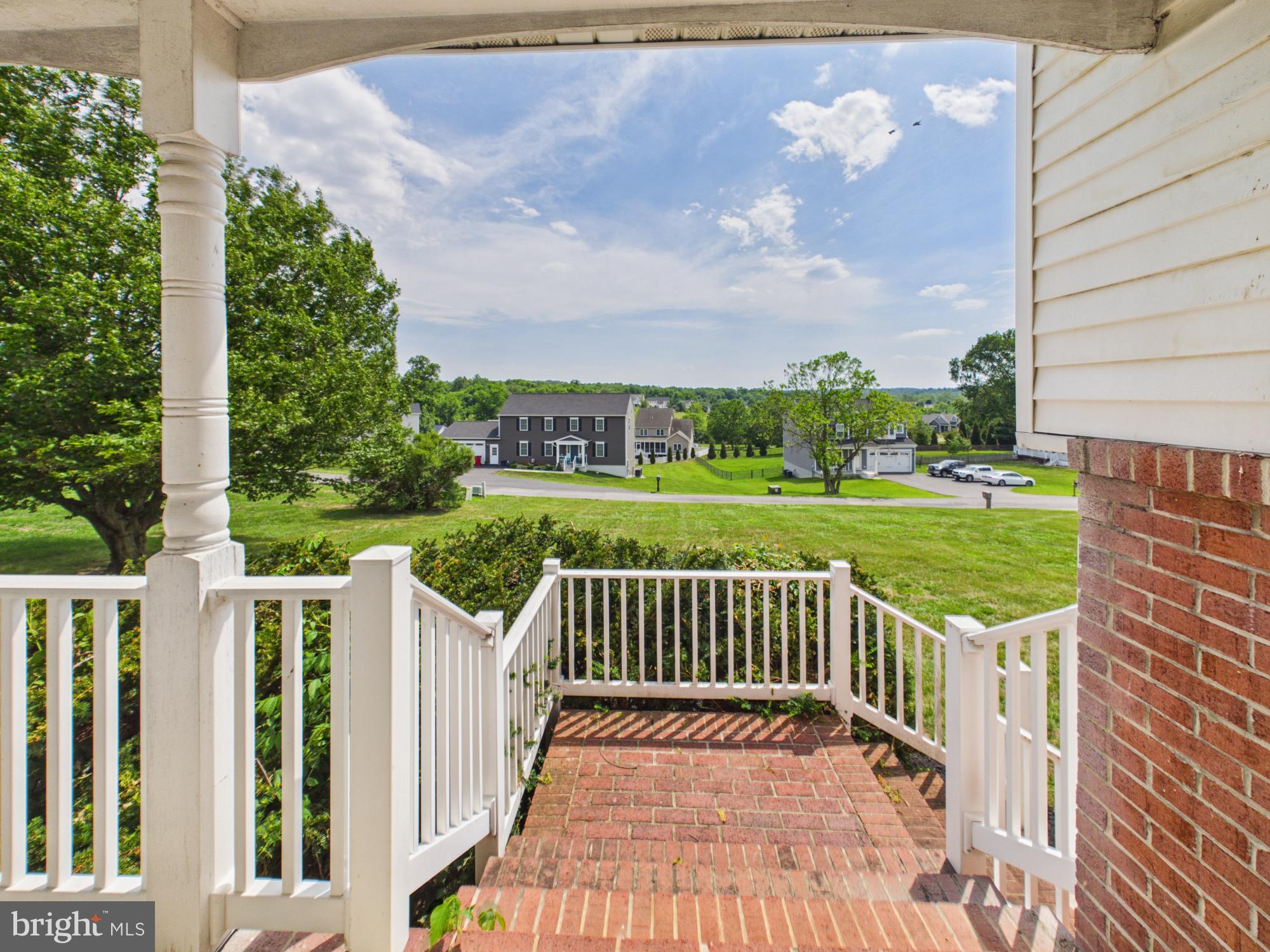 HOWARD SPEAKS - Residential