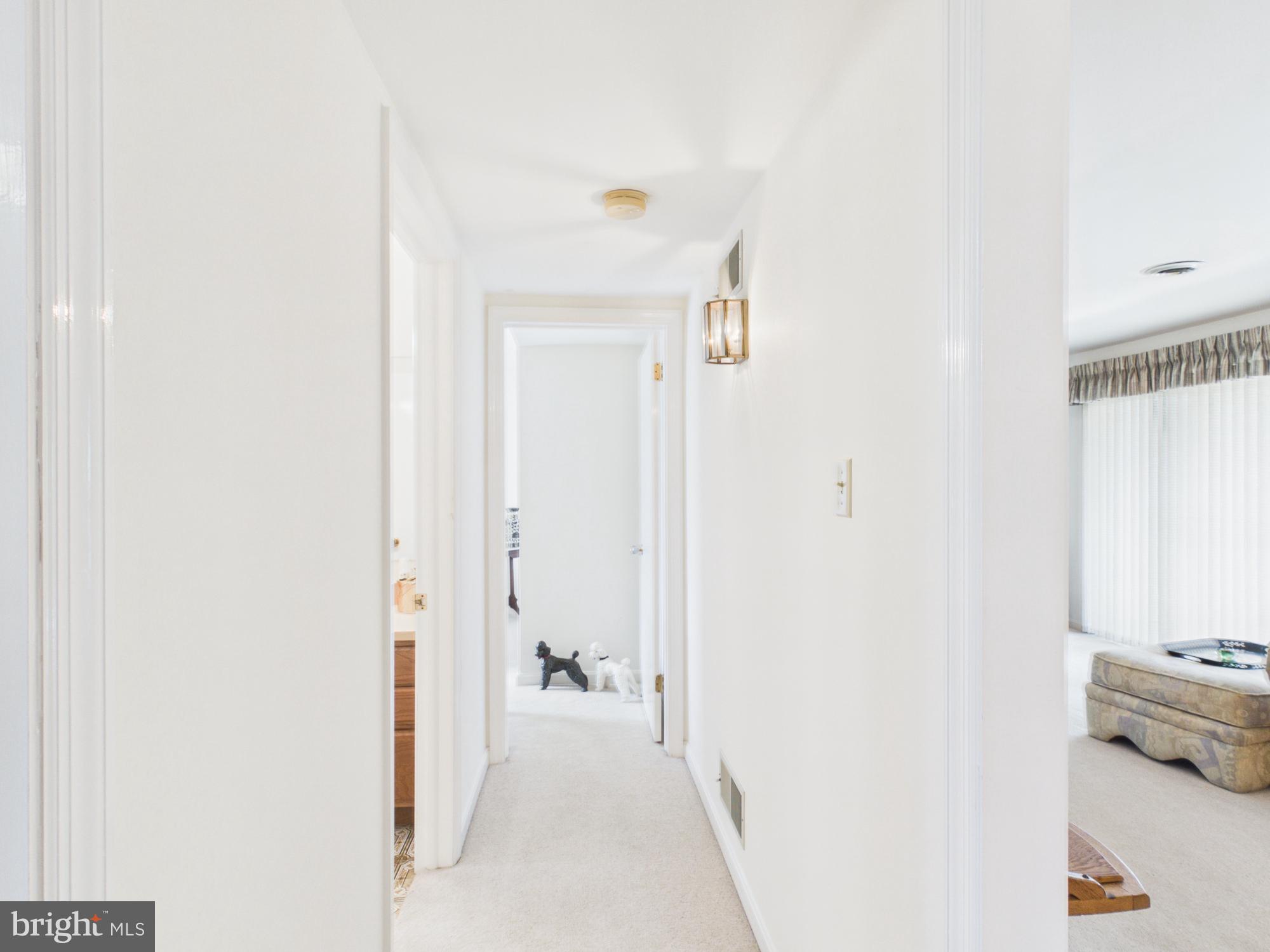 HOWARD SPEAKS - Residential