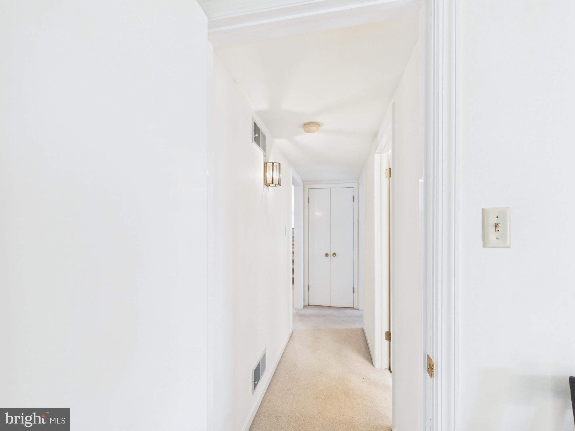 HOWARD SPEAKS - Residential