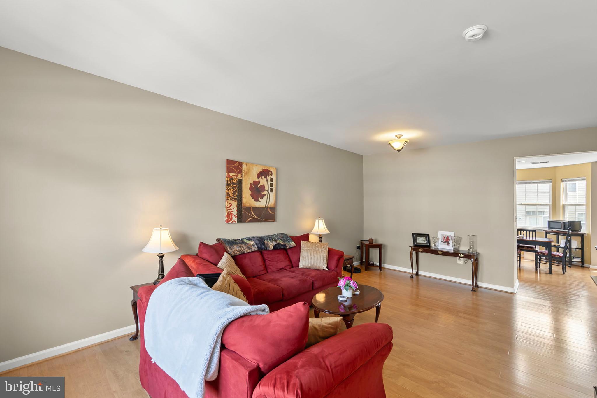 WAKELAND MANOR - Residential