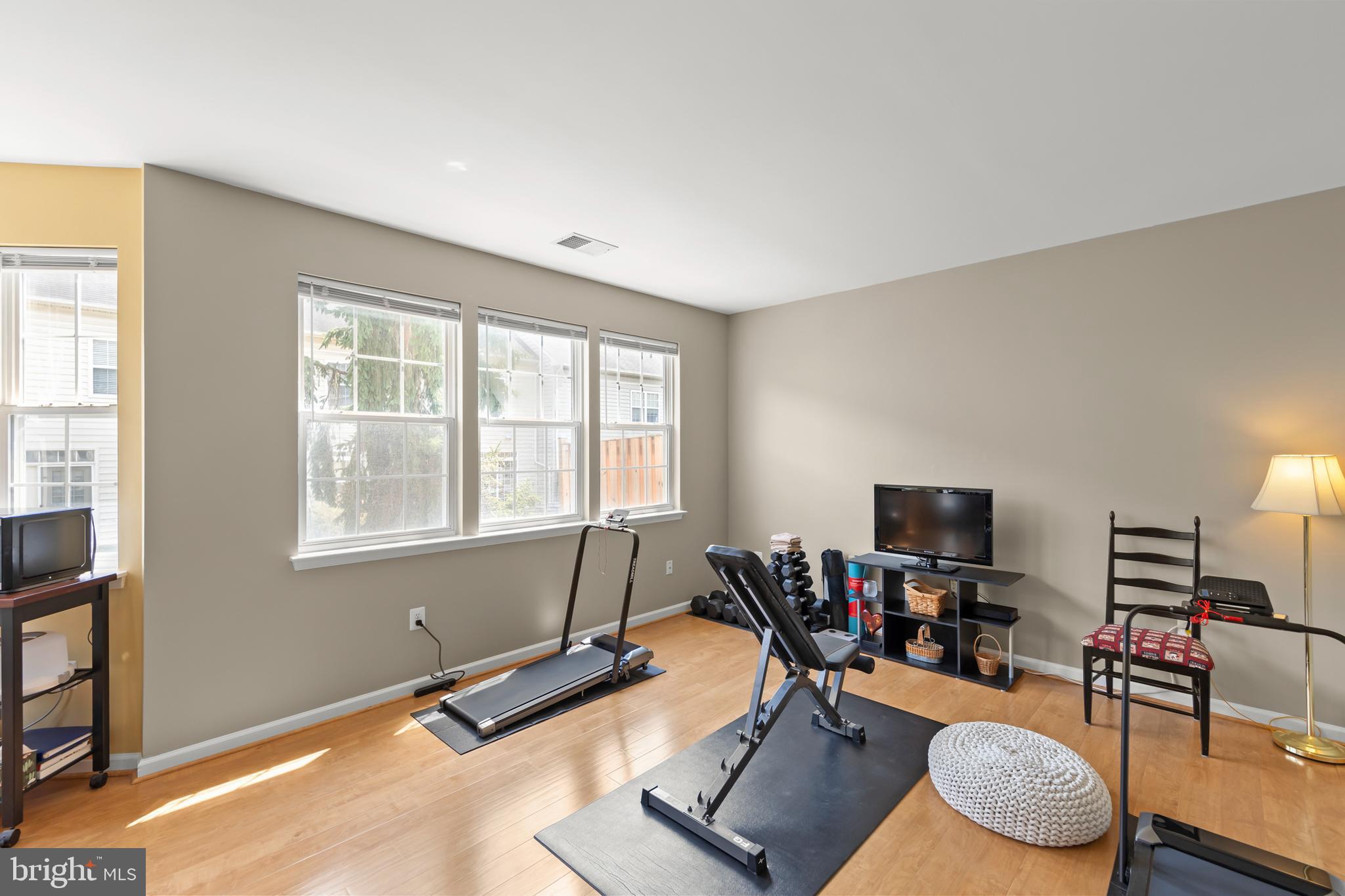 WAKELAND MANOR - Residential