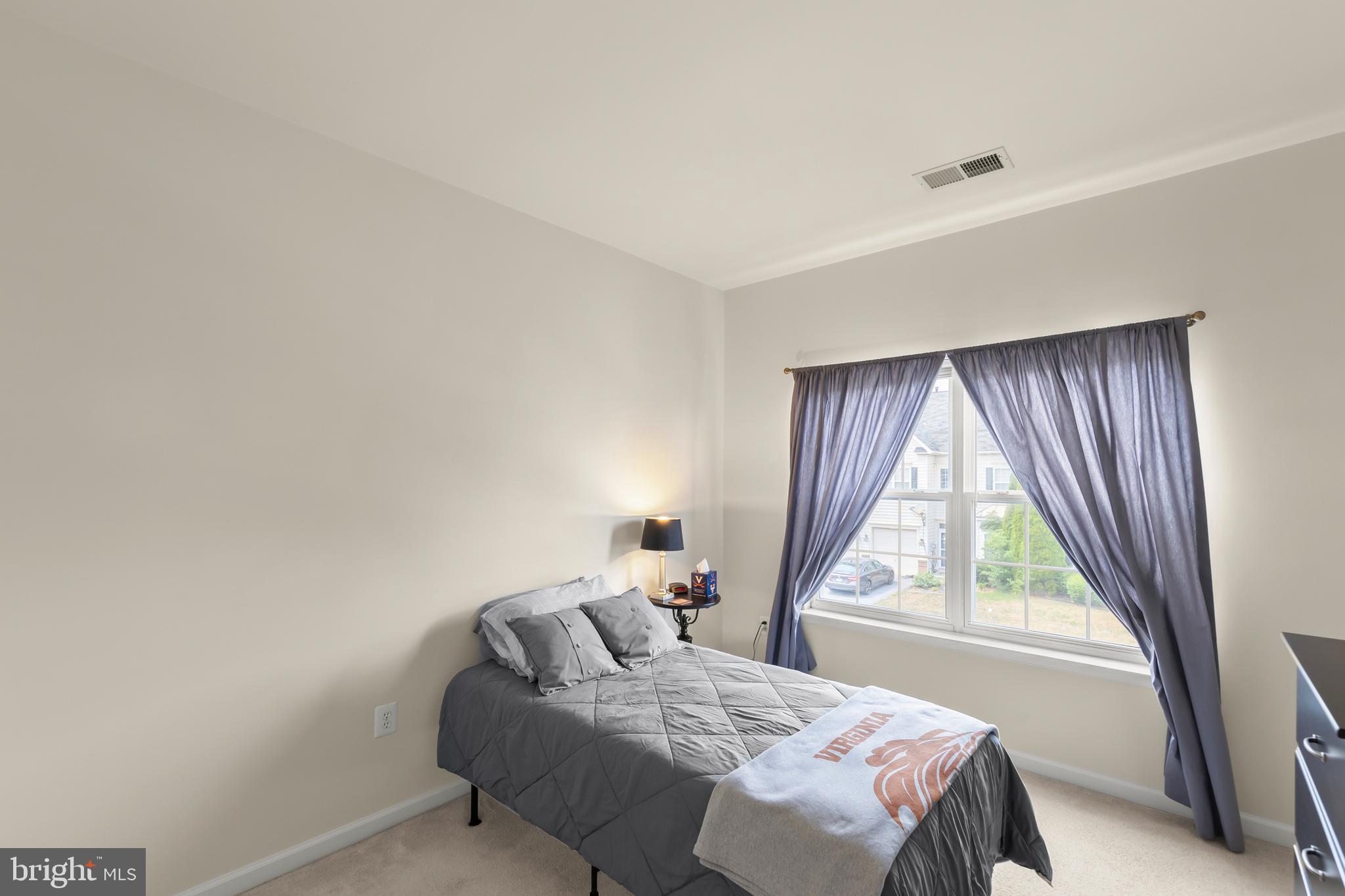WAKELAND MANOR - Residential