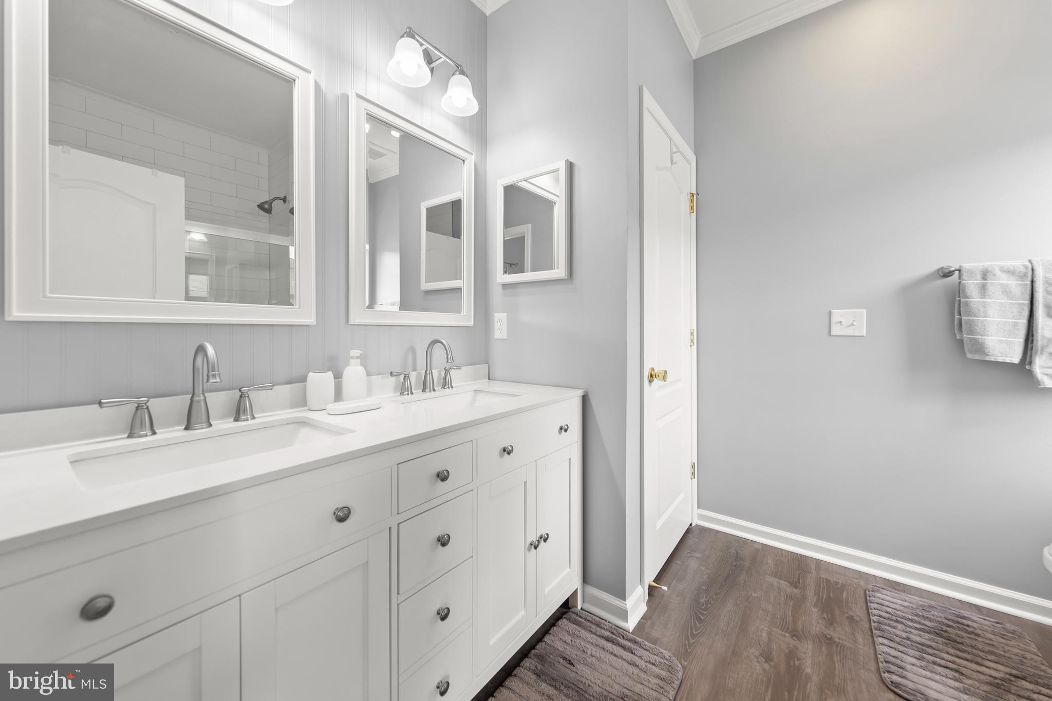 WAKELAND MANOR - Residential