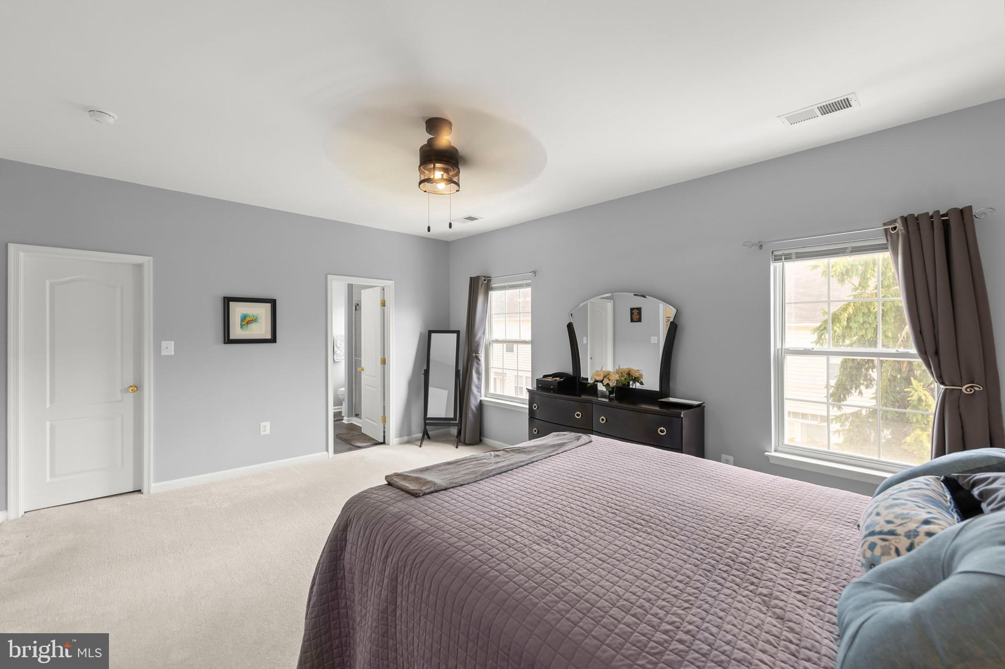 WAKELAND MANOR - Residential