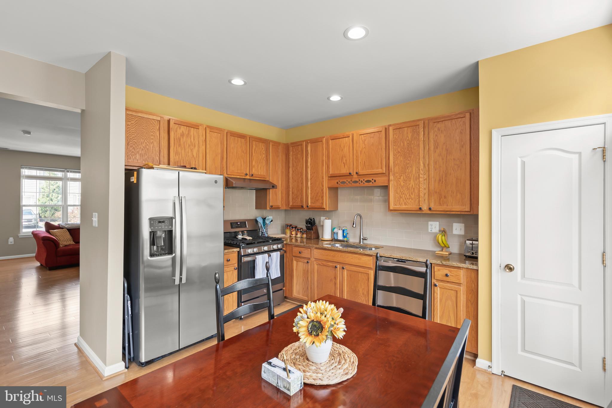 WAKELAND MANOR - Residential