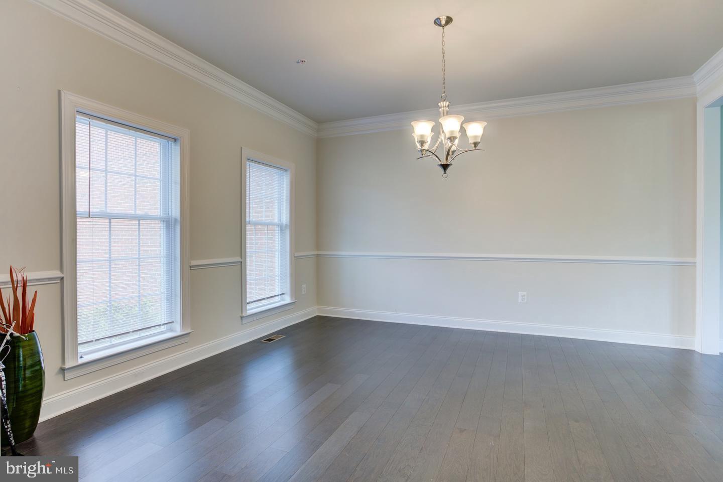 MARLBORO RIDGE - Residential